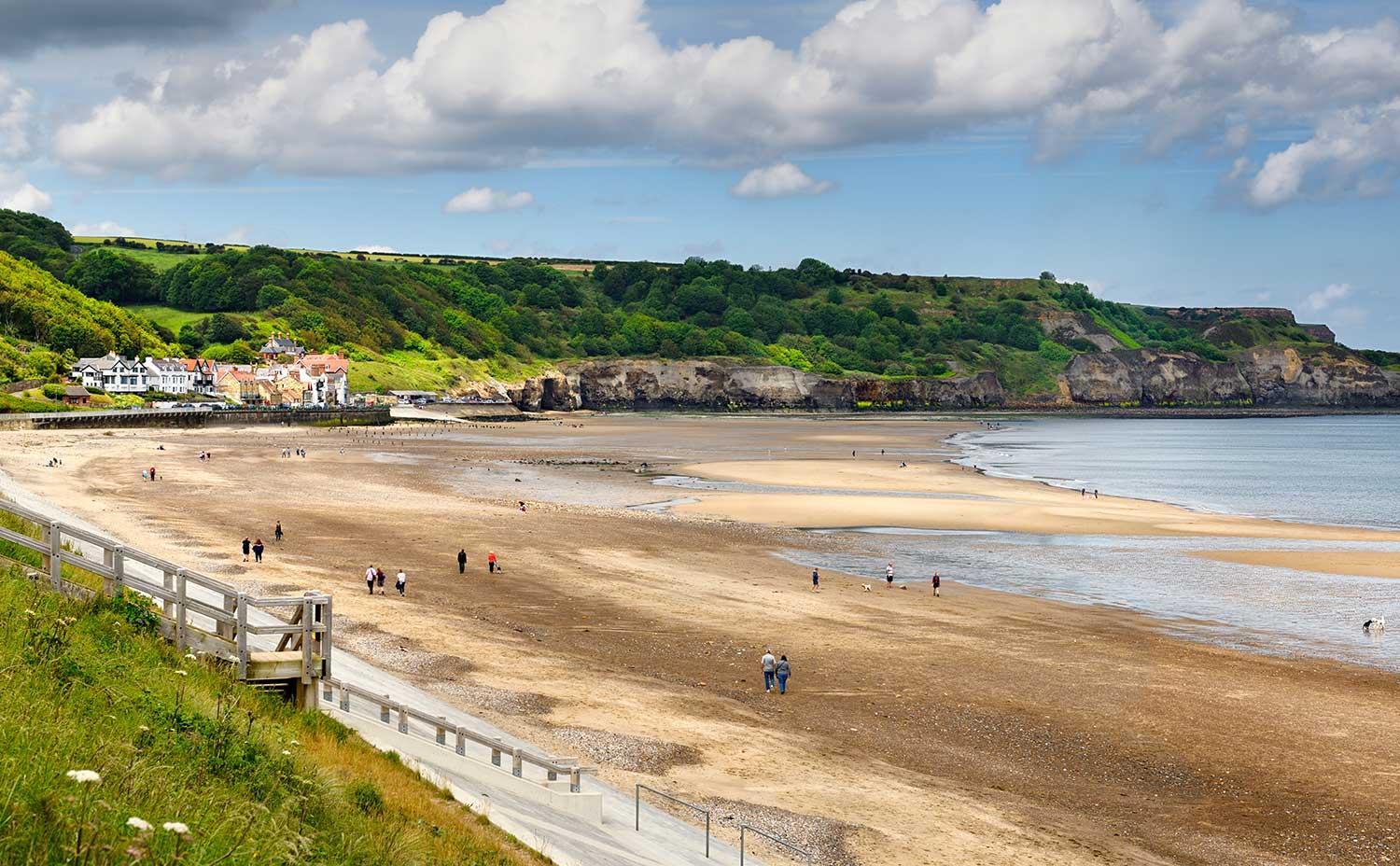 Watersedge Sandsend view 2