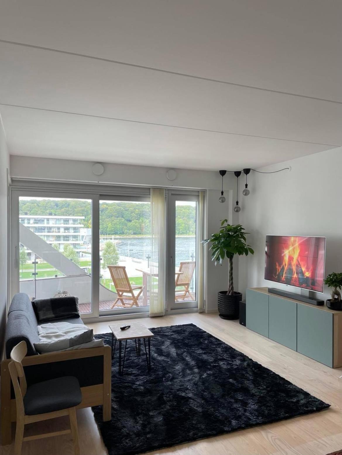 Apartment Aarhus Ø, with sea view view 5