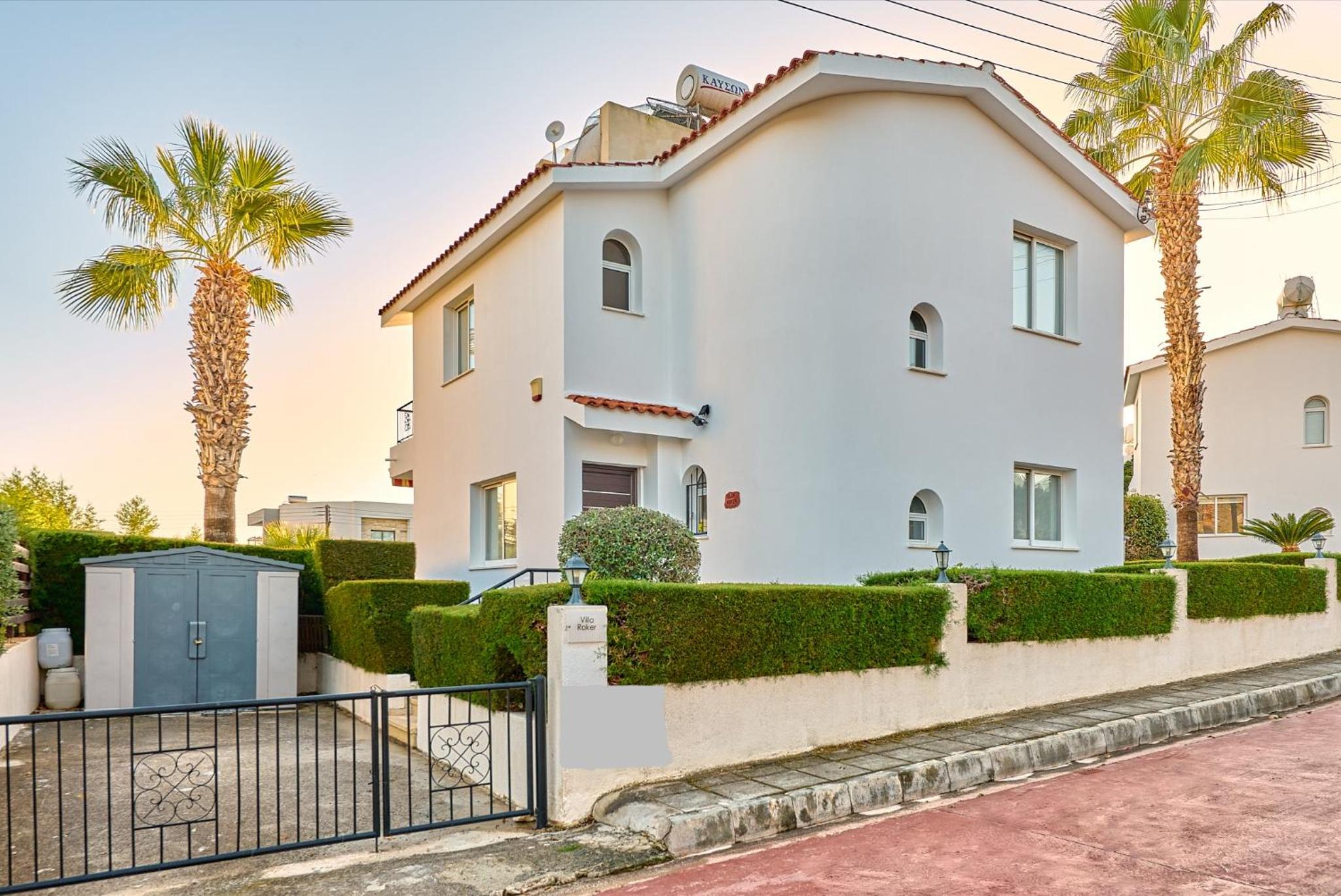 Villa Roker by Ezoria Villas