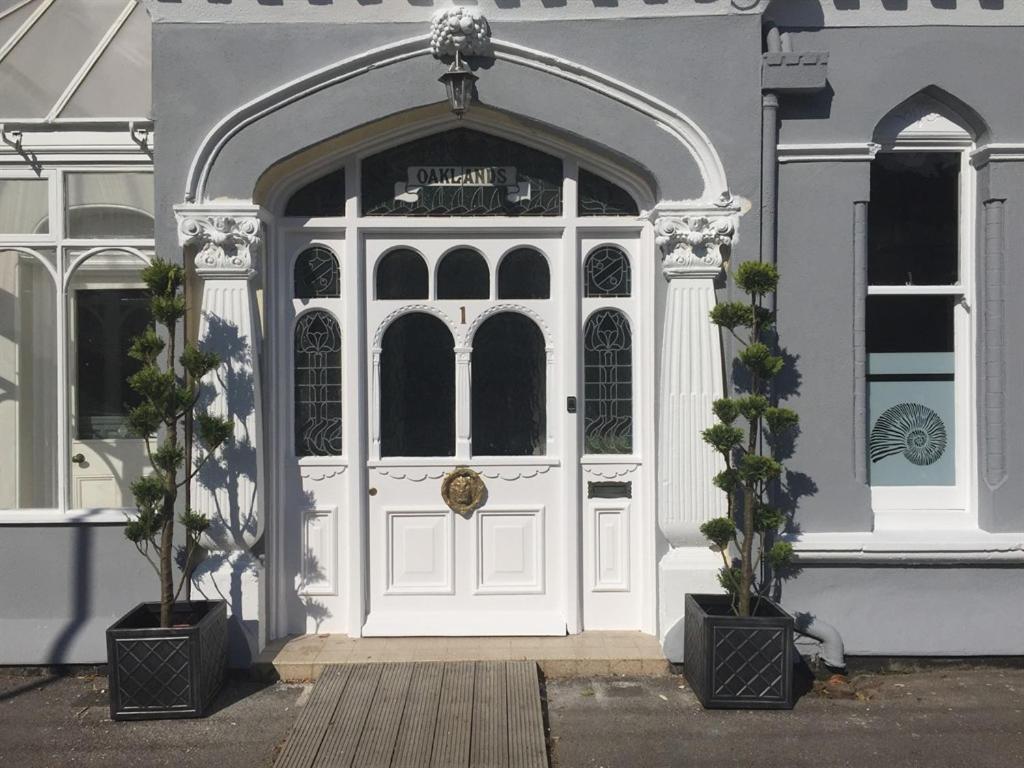 Oaklands Guest House