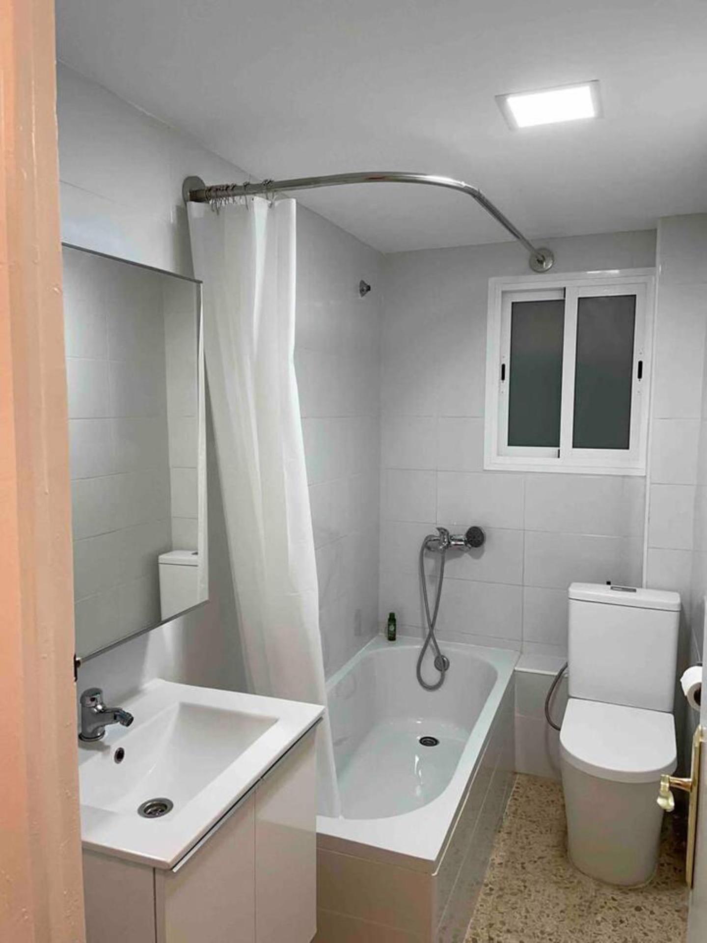 Renovated and newly furnished 3 bedroom apartment photo 3