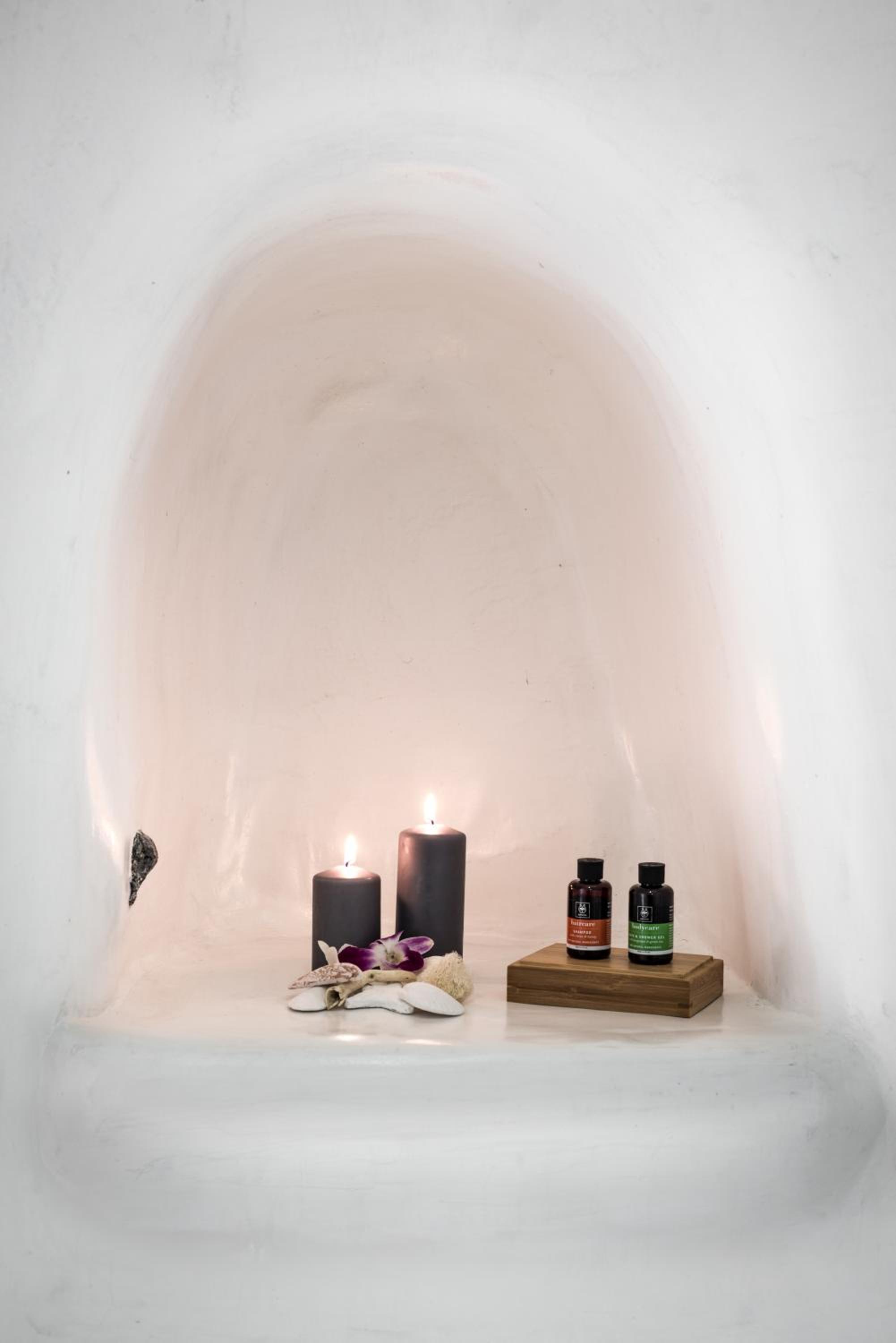 Oia Vacations - Maregio Suites - Property Image 15