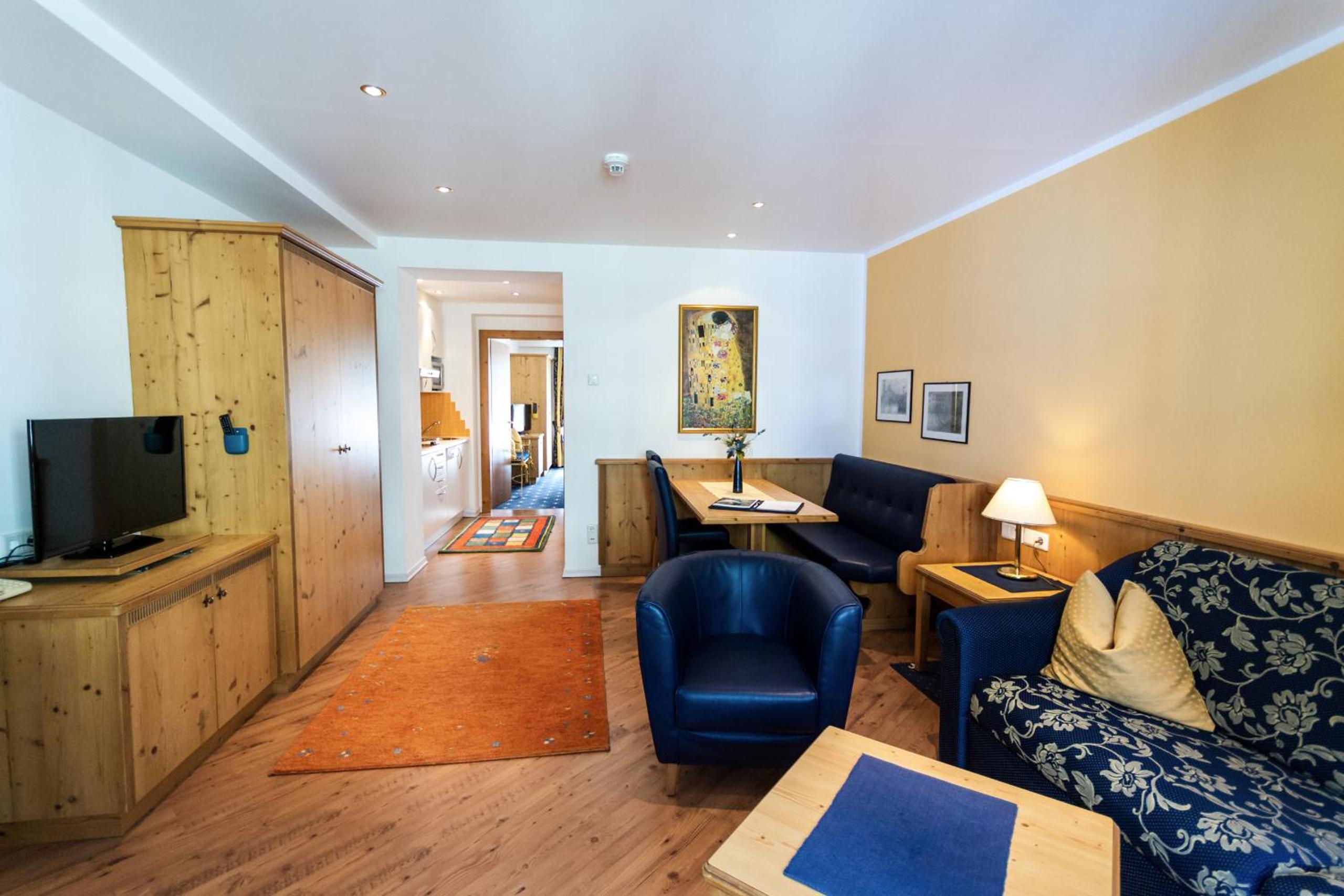 Appartements zur Rose view 2