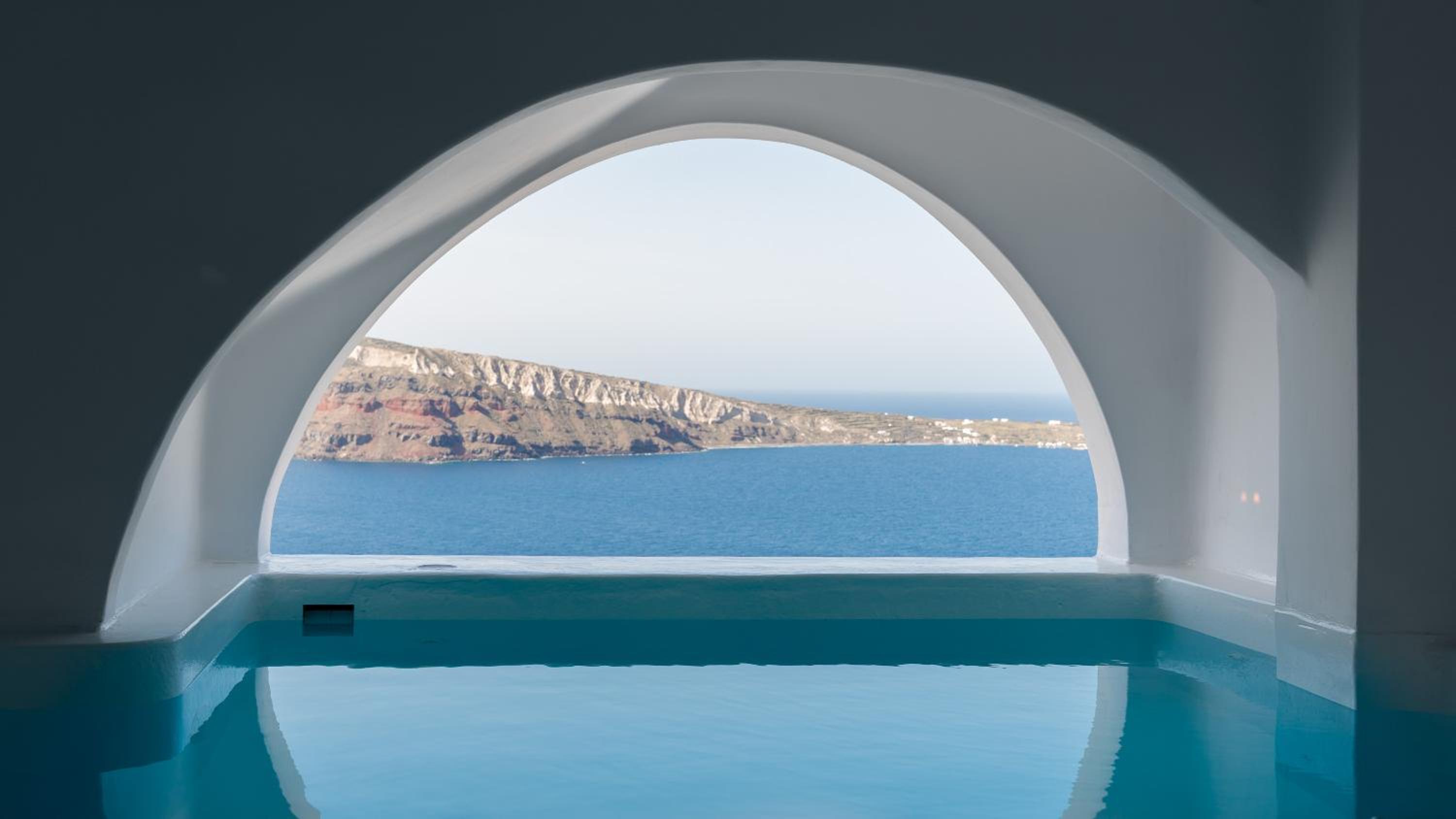 Oia Vacations - Maregio Suites - Property Image 18