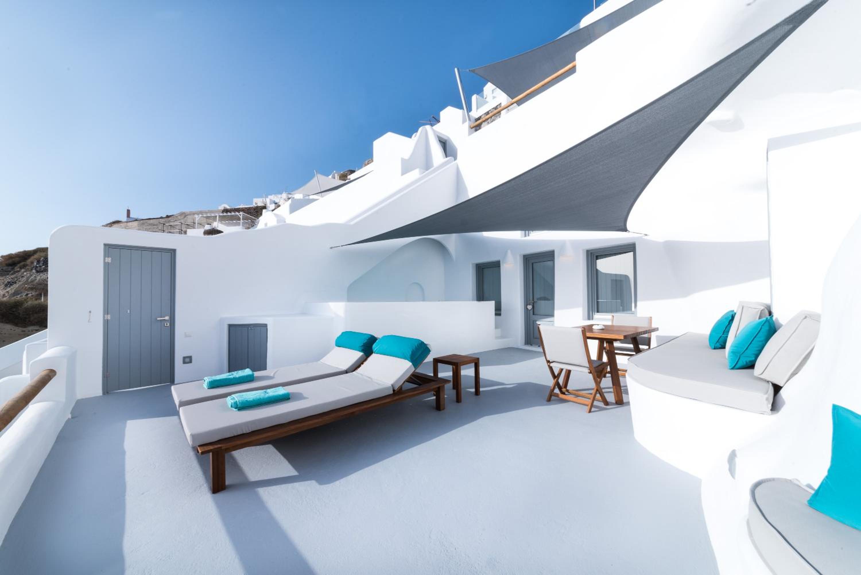 Oia Vacations - Maregio Suites - Property Image 36