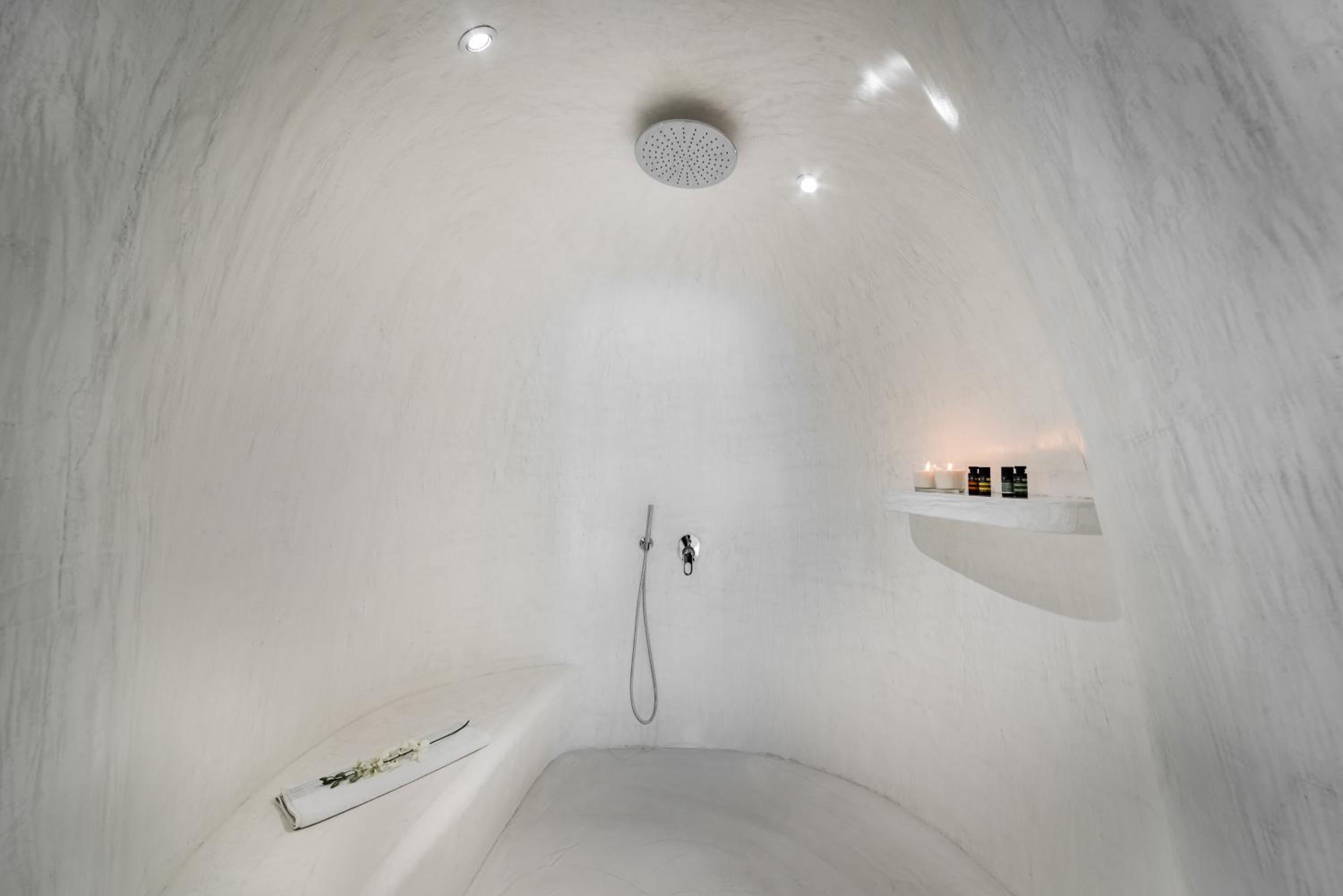 Oia Vacations - Maregio Suites - Property Image 20