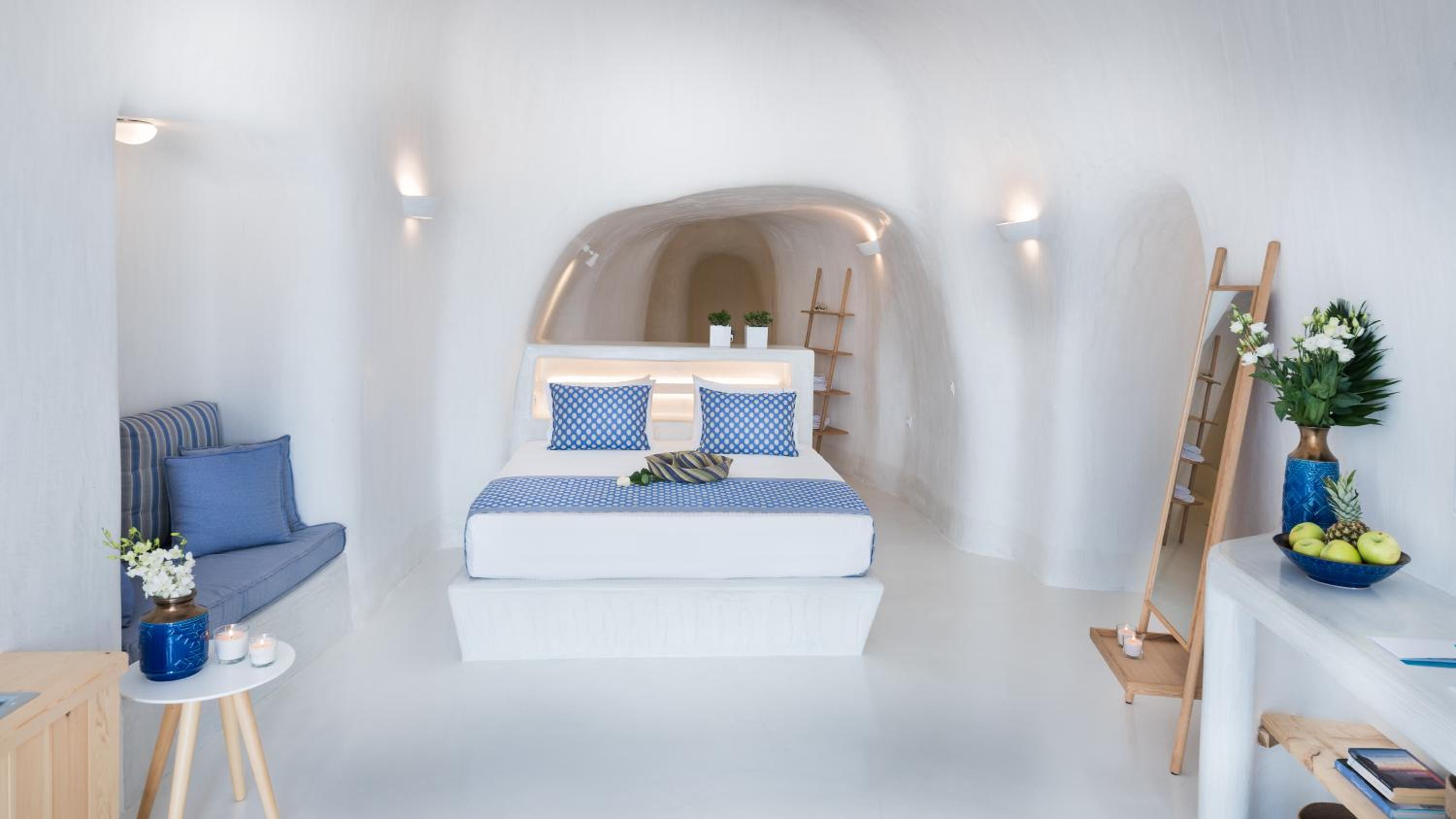 Oia Vacations - Maregio Suites - Property Image 123