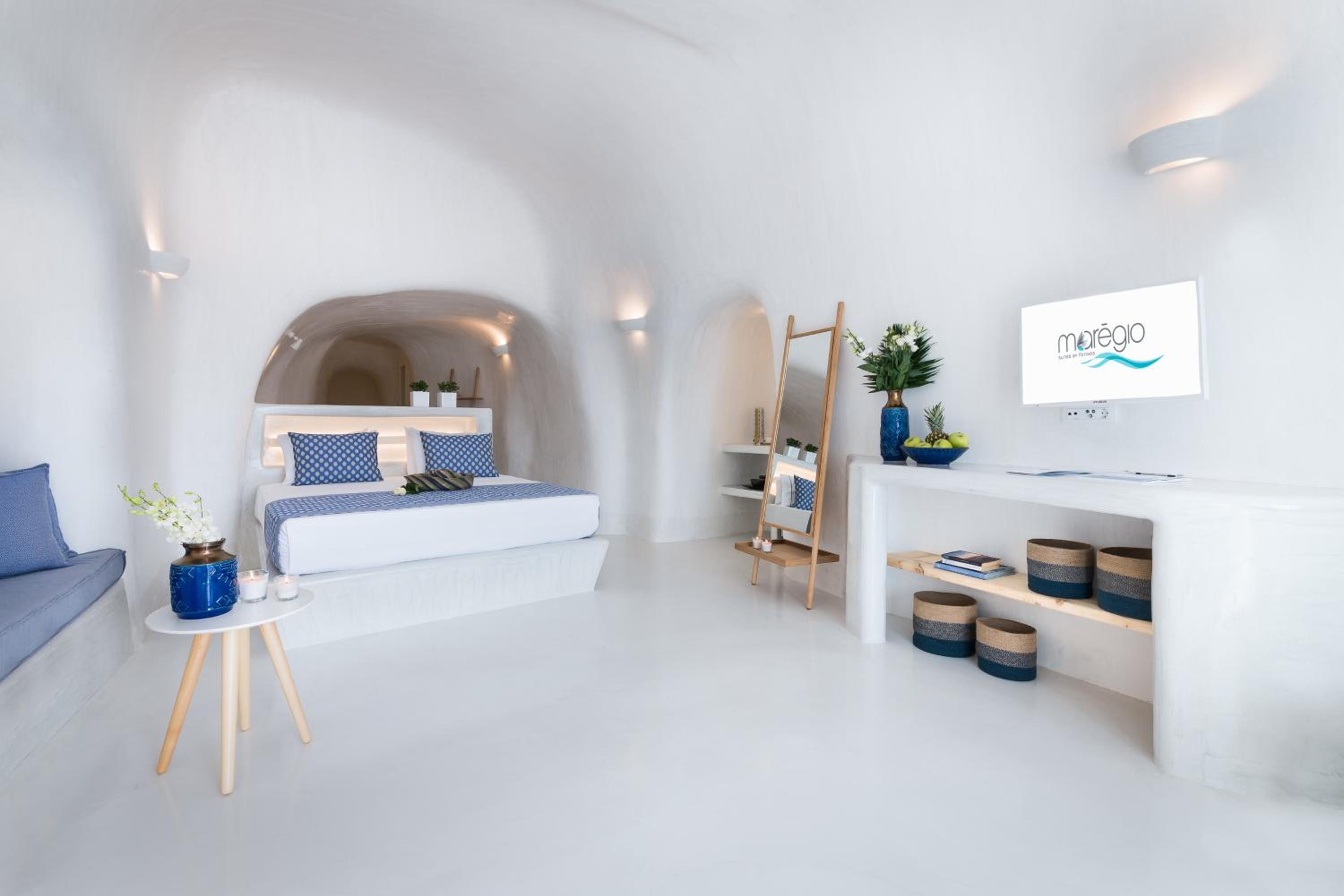 Oia Vacations - Maregio Suites - Property Image 113