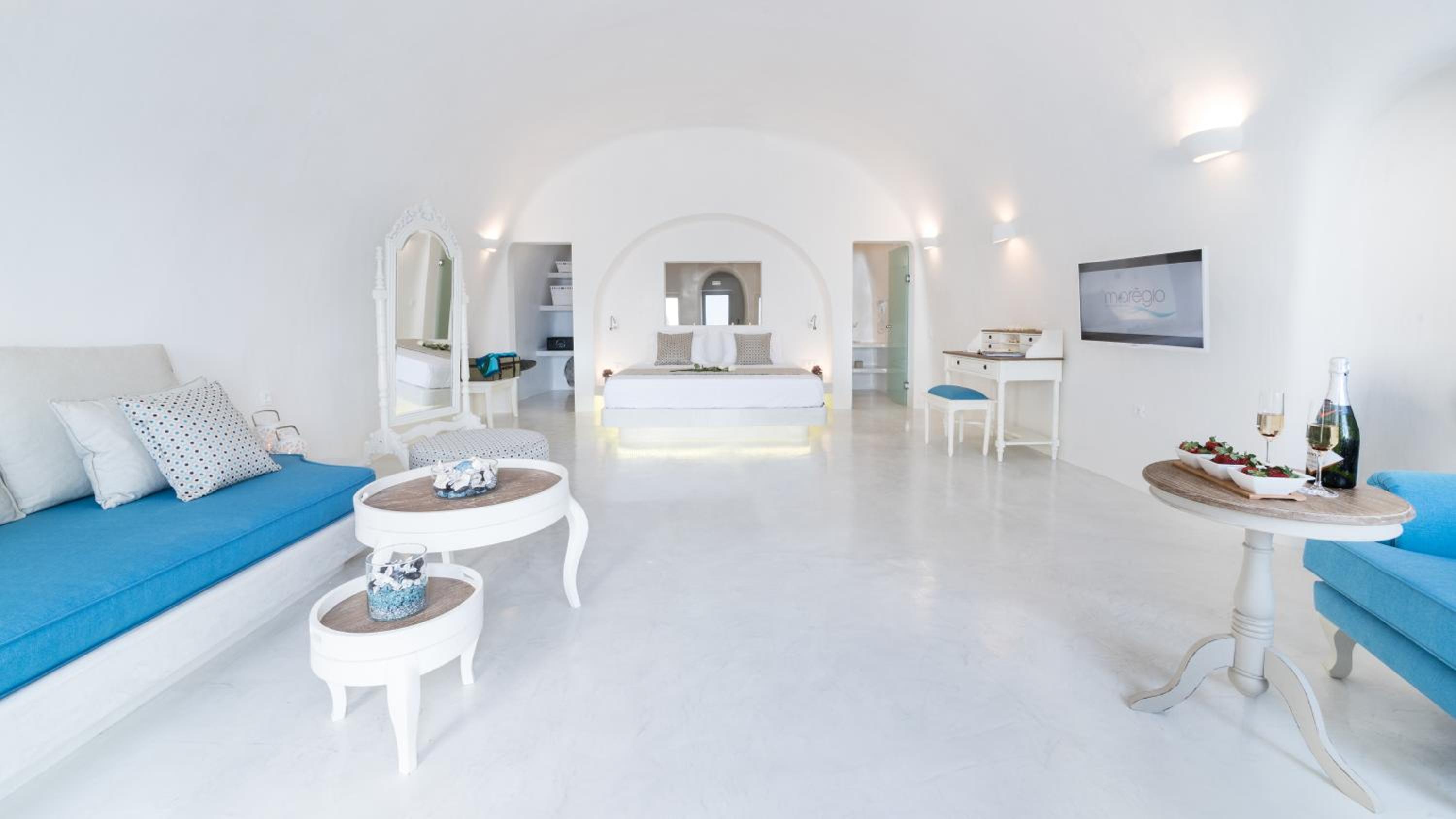 Oia Vacations - Maregio Suites - Property Image 27