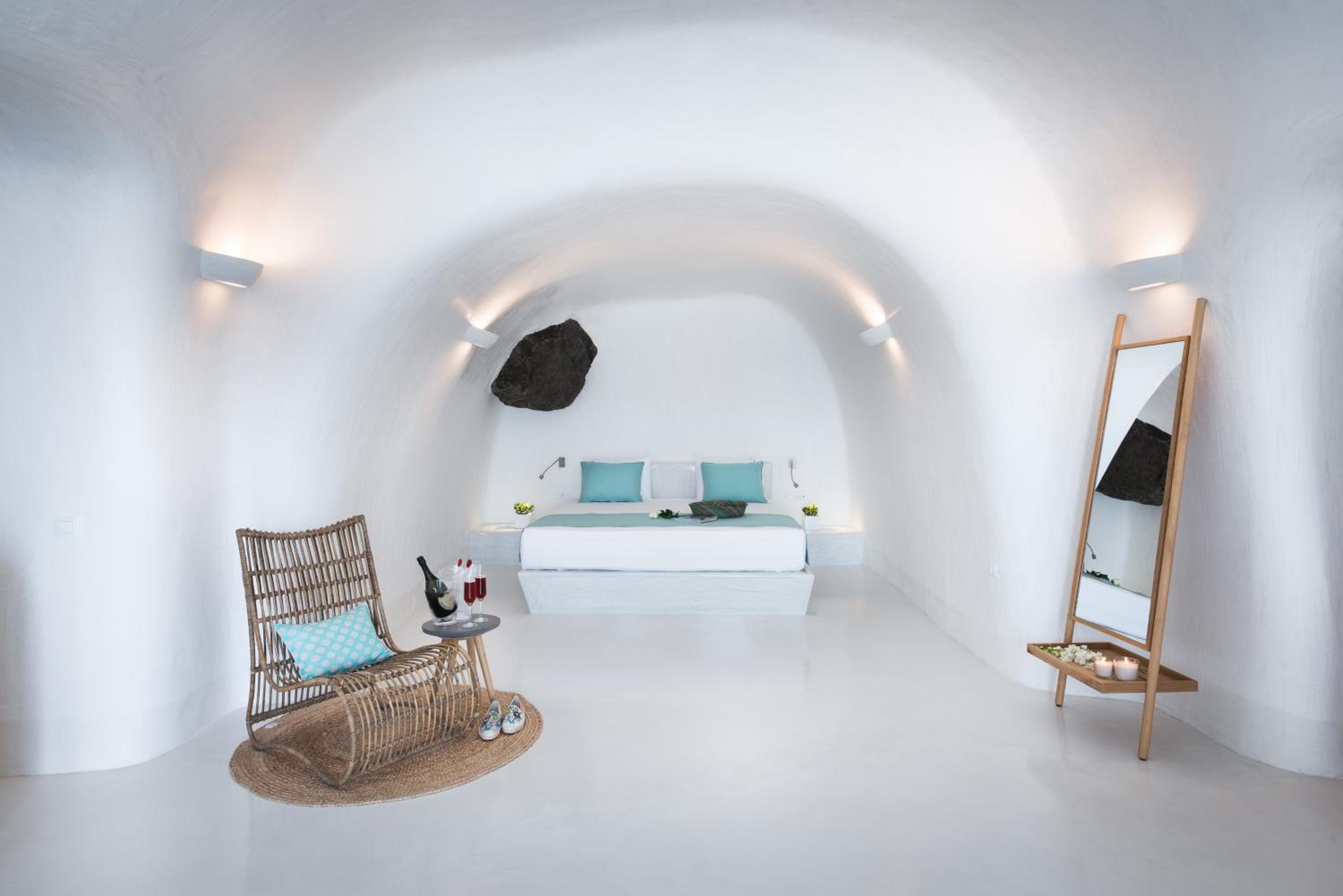 Oia Vacations - Maregio Suites - Property Image 143