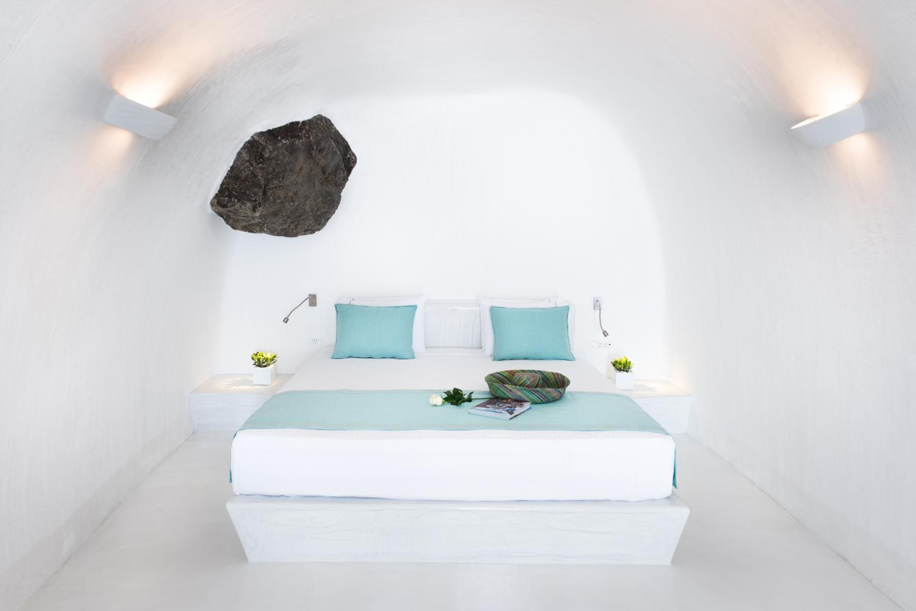 Oia Vacations - Maregio Suites - Property Image 135