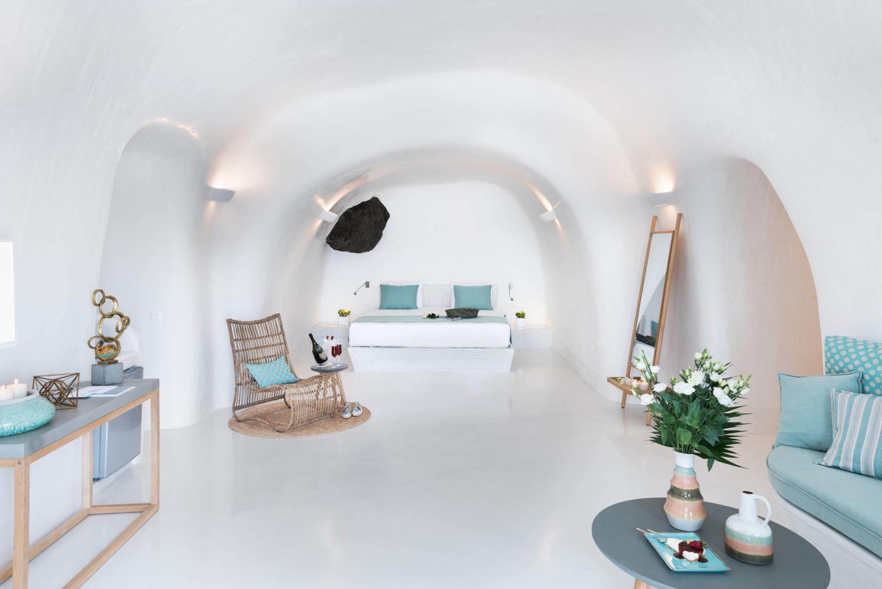 Oia Vacations - Maregio Suites - Property Image 139