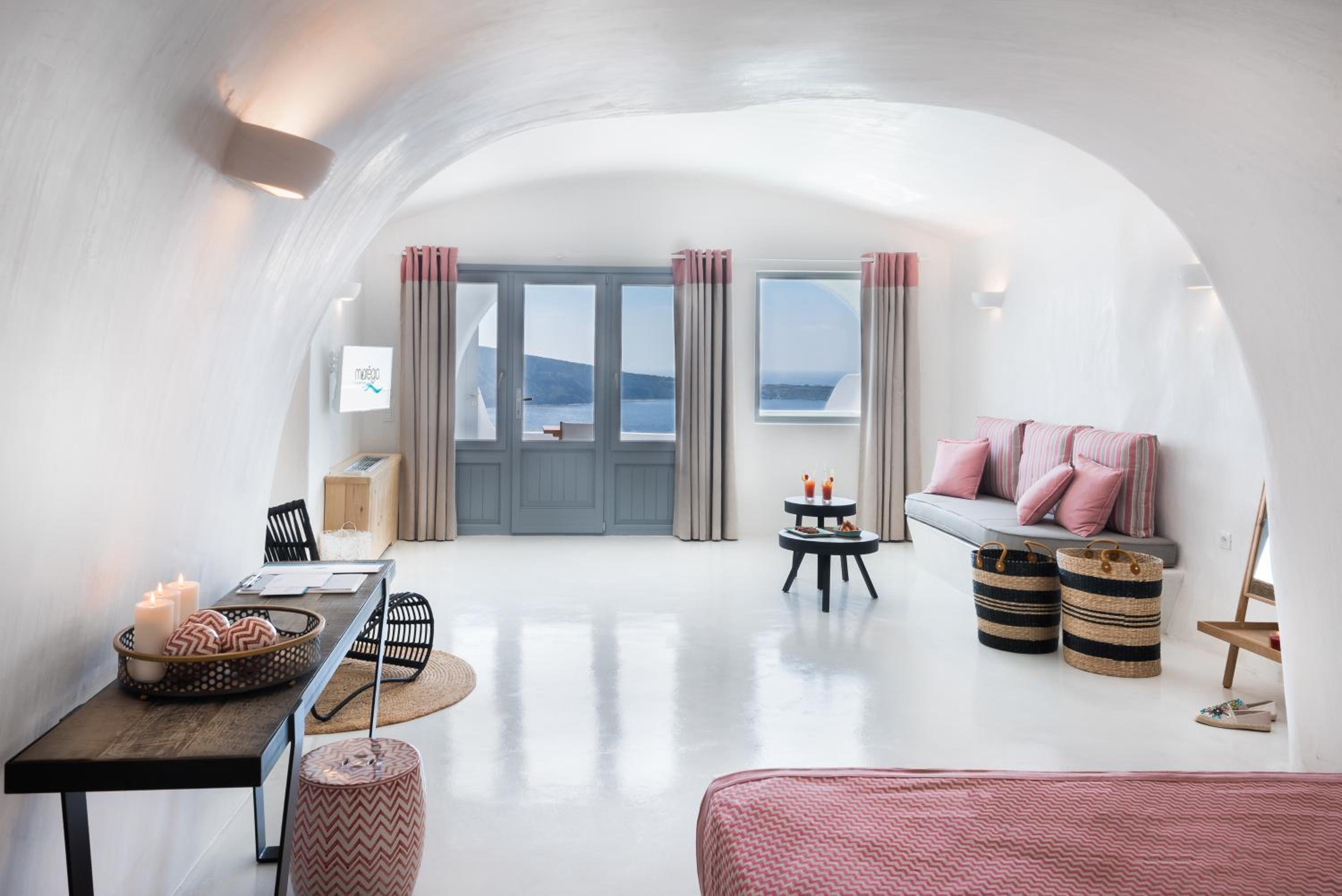 Oia Vacations - Maregio Suites - Property Image 162