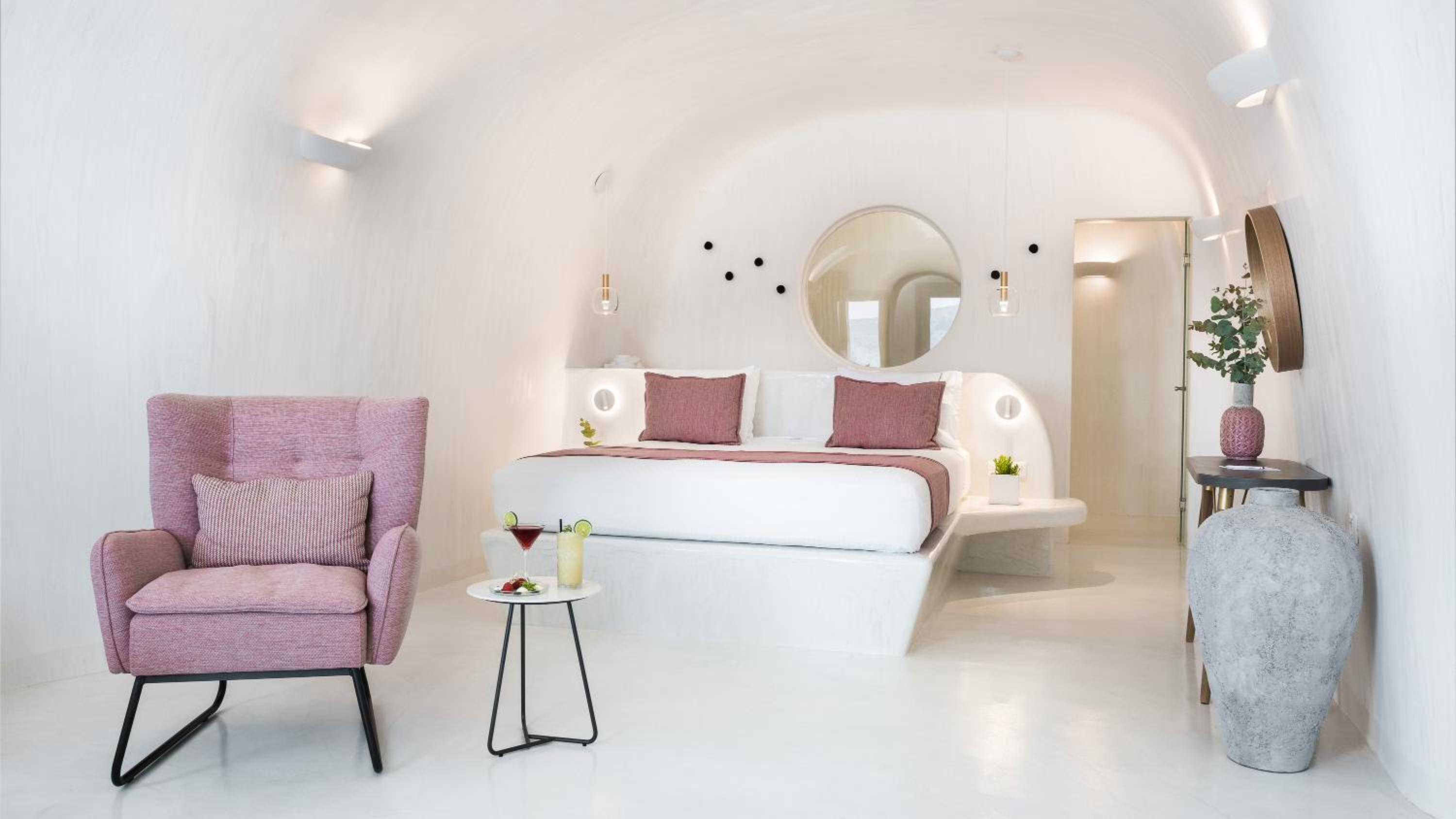 Oia Vacations - Maregio Suites - Property Image 79