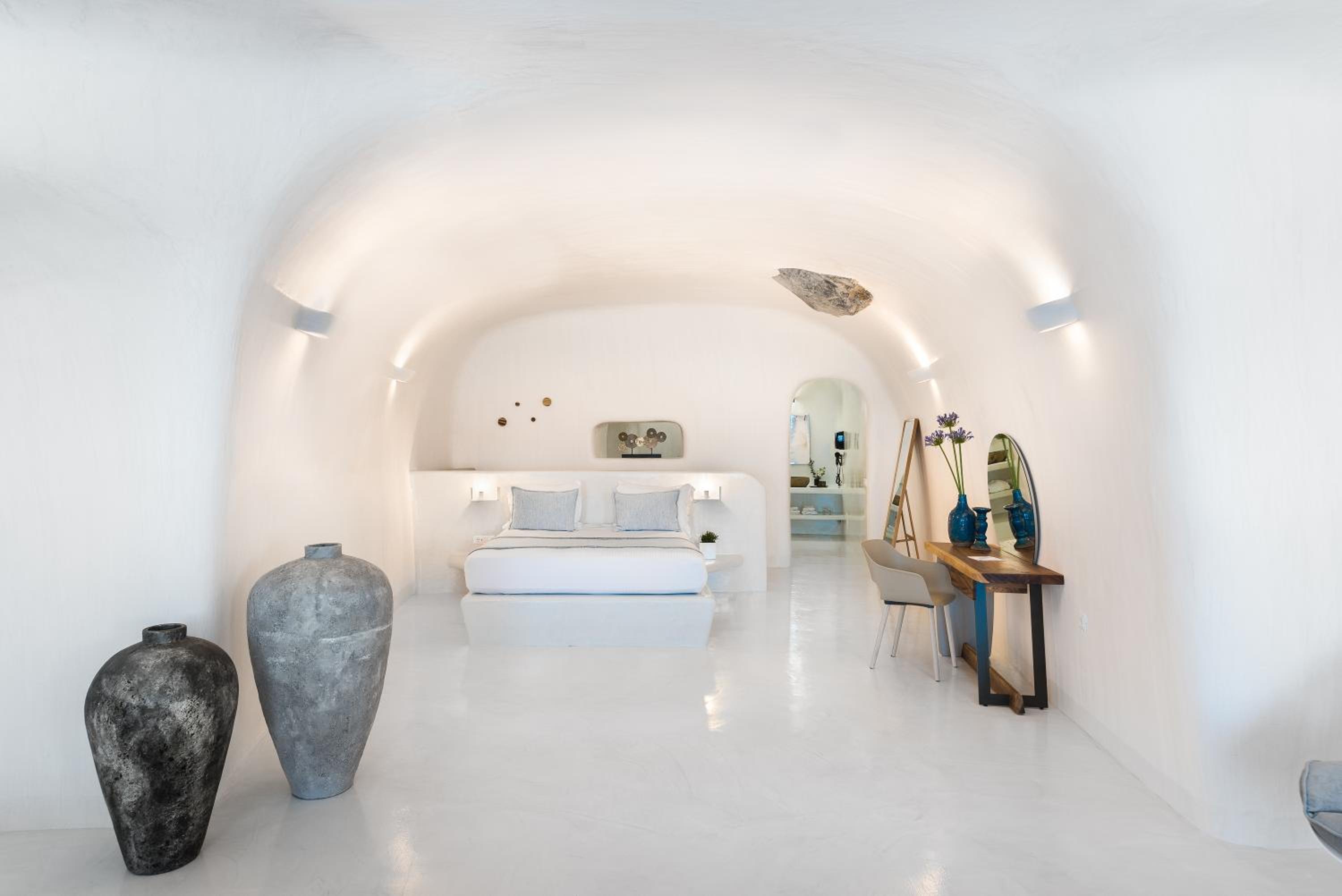 Oia Vacations - Maregio Suites - Property Image 165