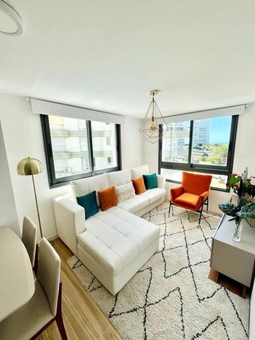 Apartamento en torre de categoría con vista al mar view 2