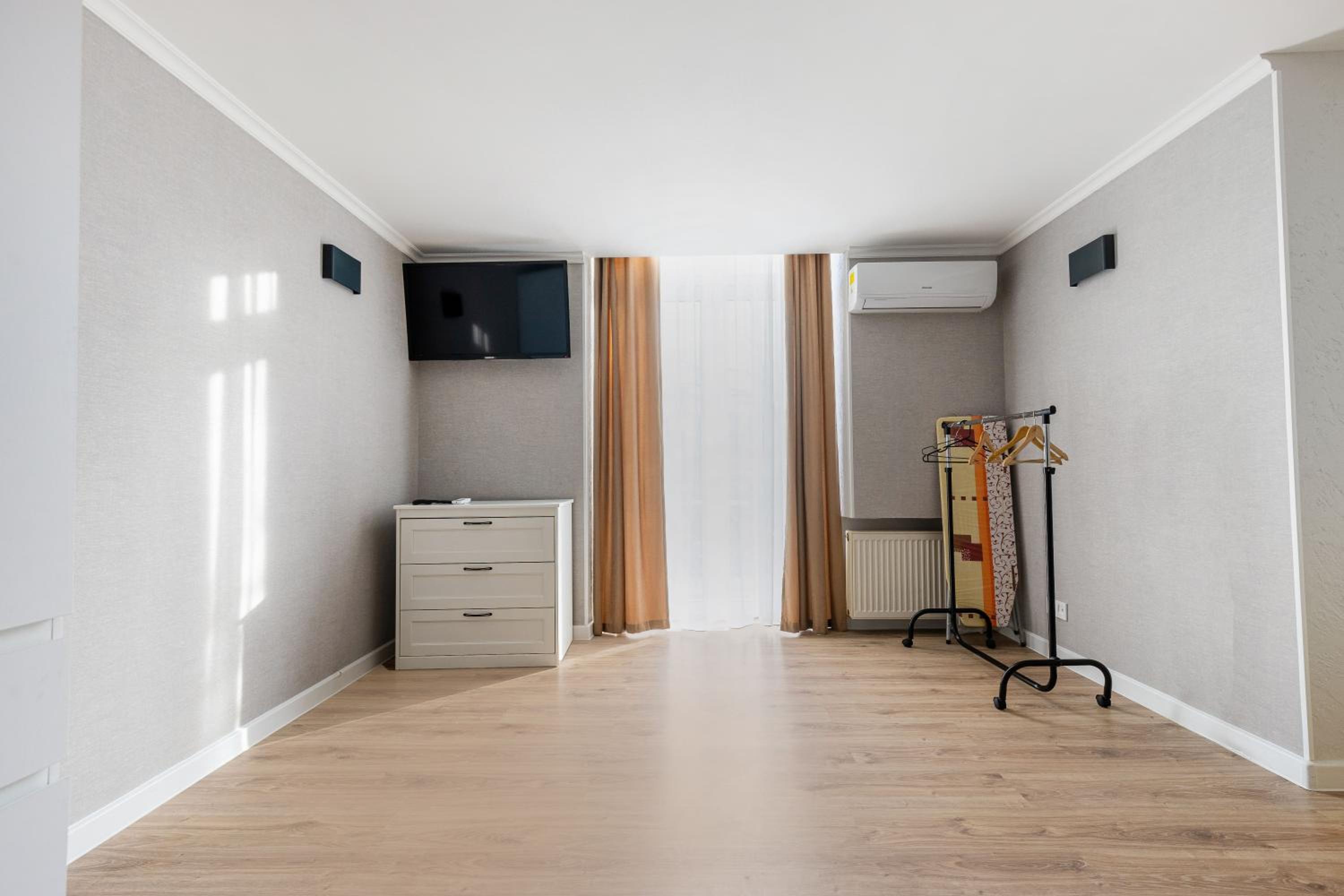 18 Deribasivska Street Jacuzzi Apartment
