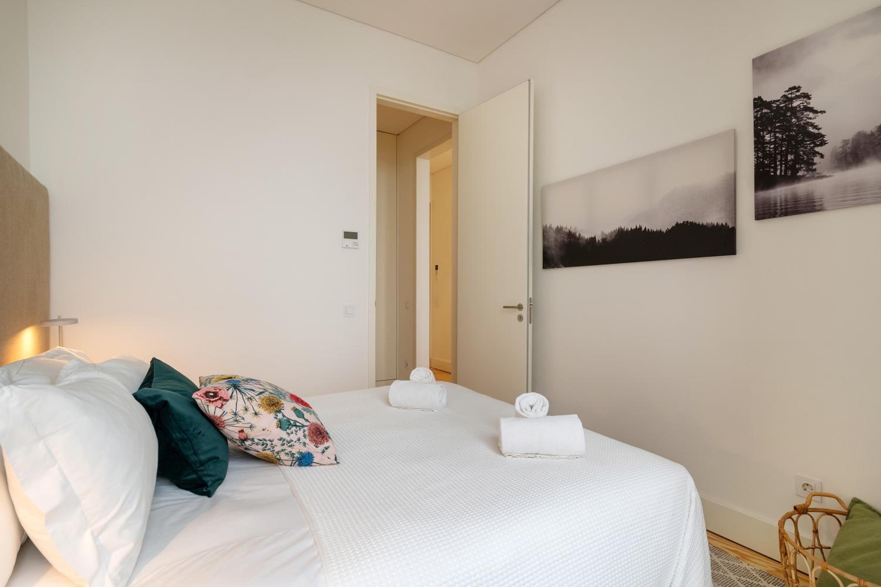 Modern 1BDR in Downtown Lisbon by LovelyStay view 4