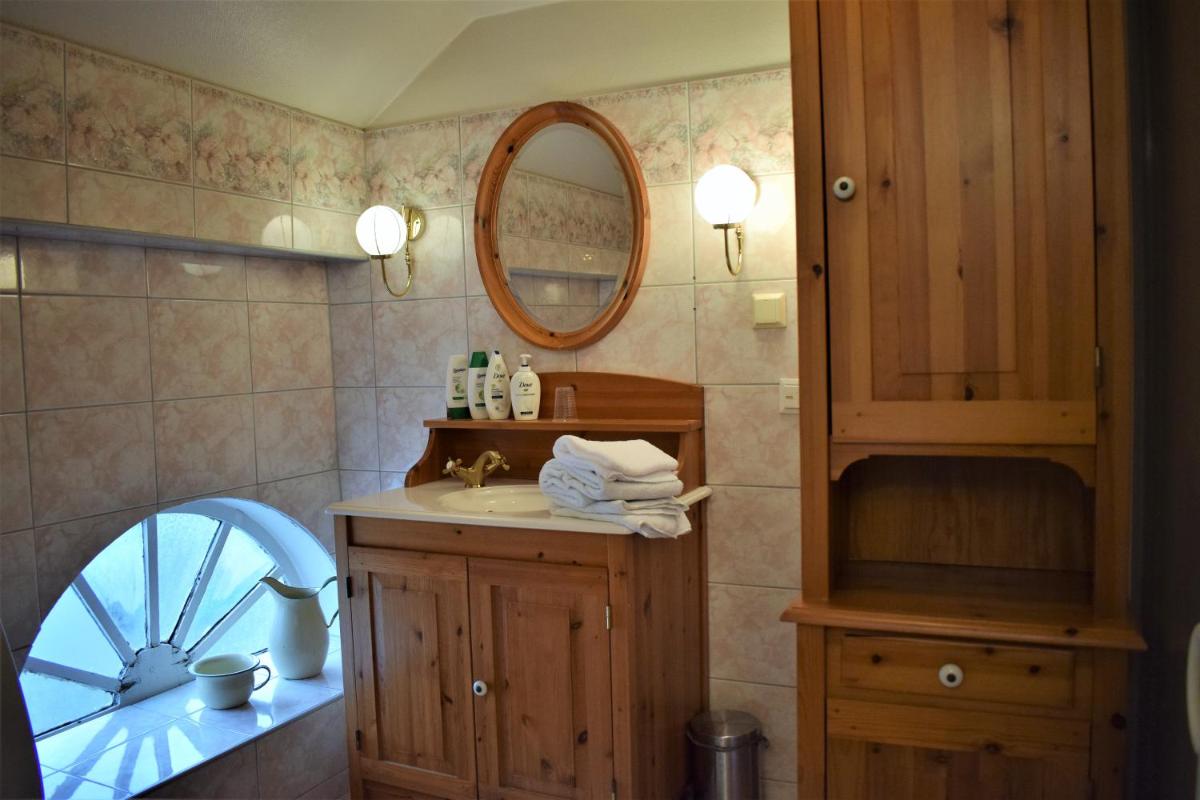 Photo 42