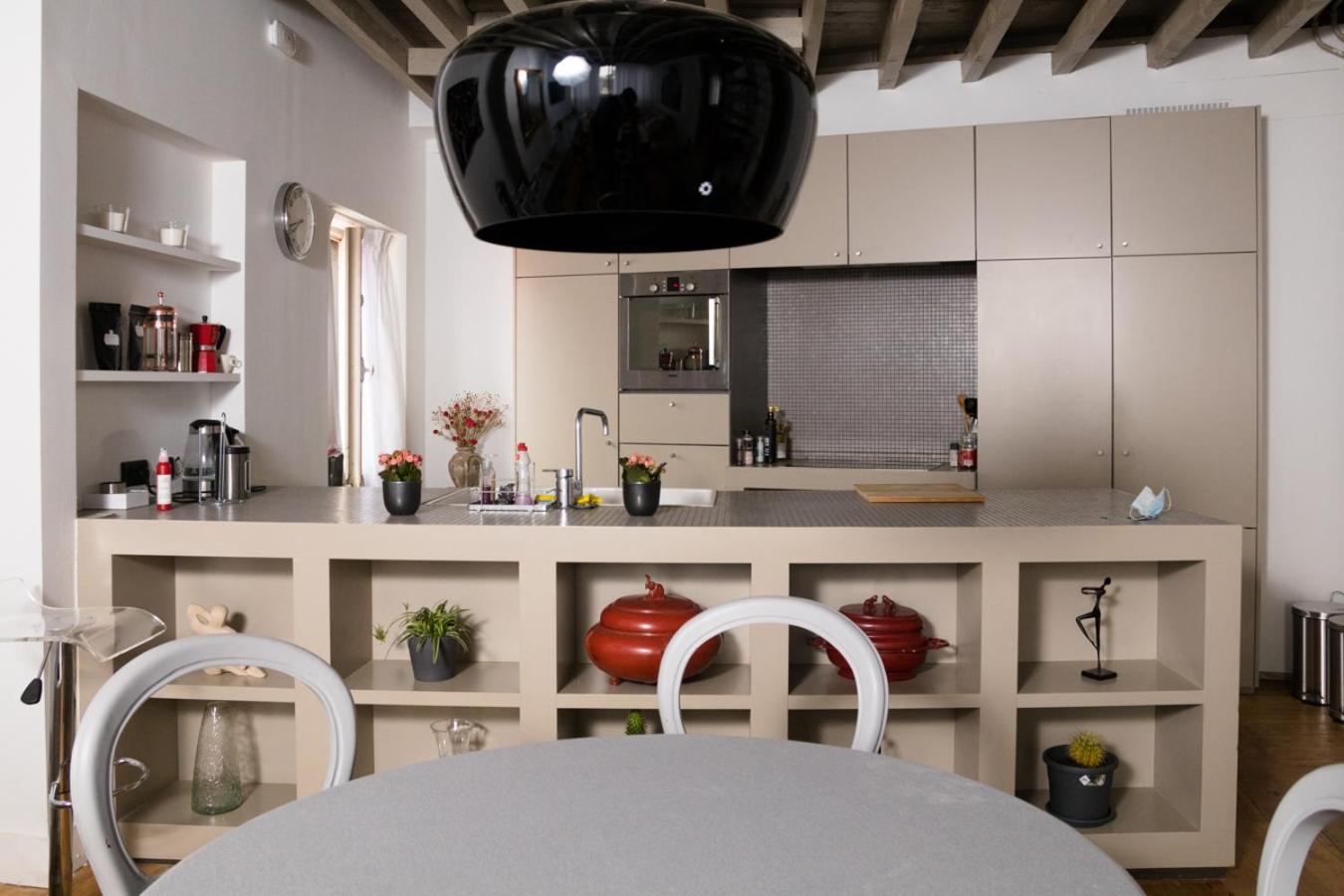 Duplex dernier étage avec terasse à deux pas de la grand place view 5