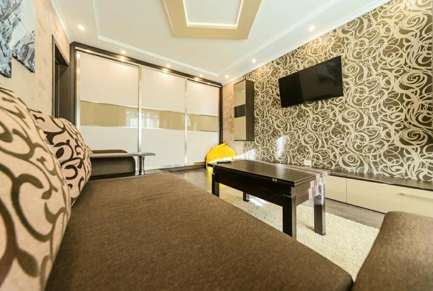 2 rooms 75m2 center of Obolon near River side view 2