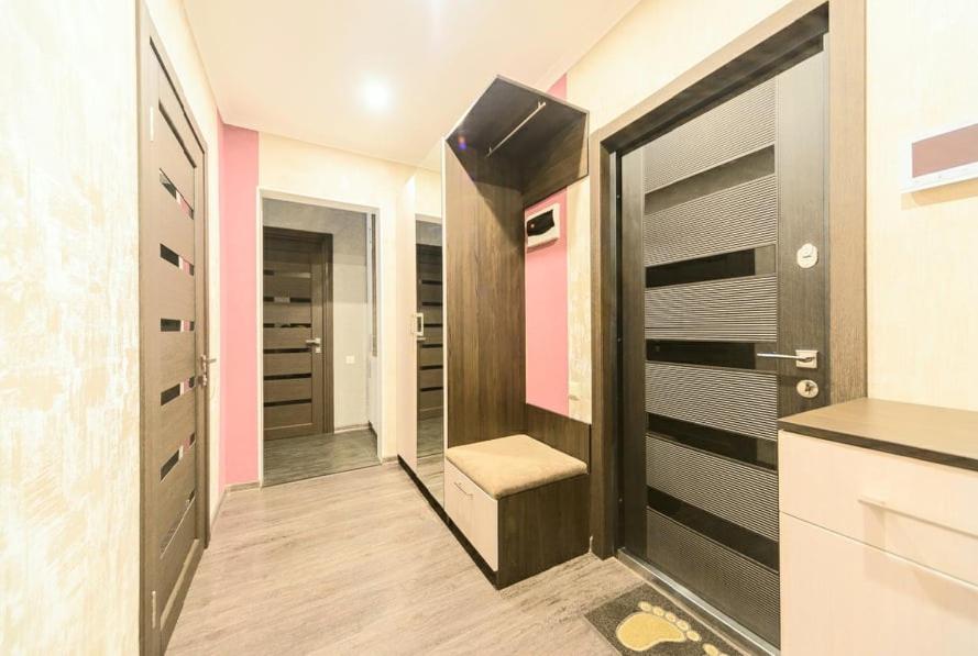 2 rooms 75m2 center of Obolon near River side view 3
