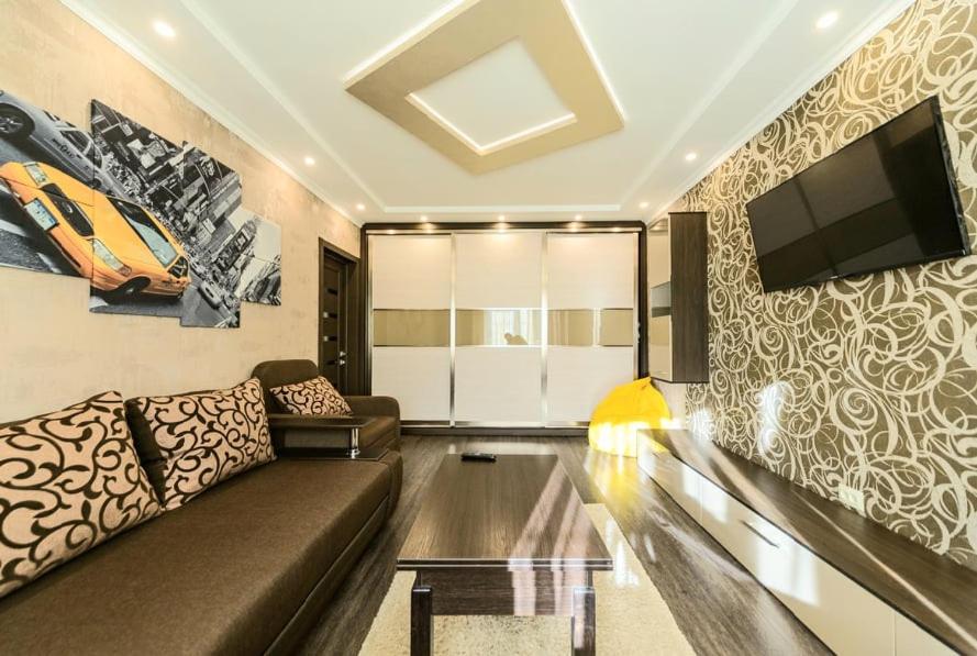 2 rooms 75m2 center of Obolon near River side view 5
