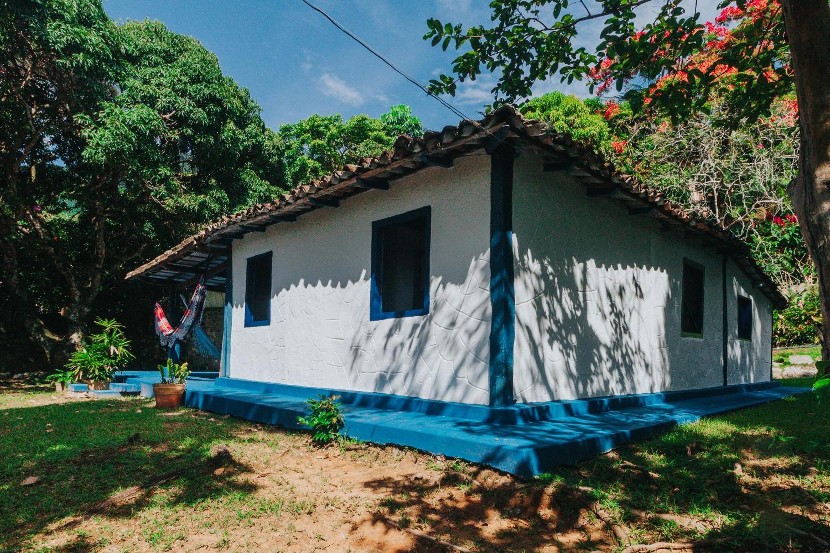 Fisherman style house with garden near the beach