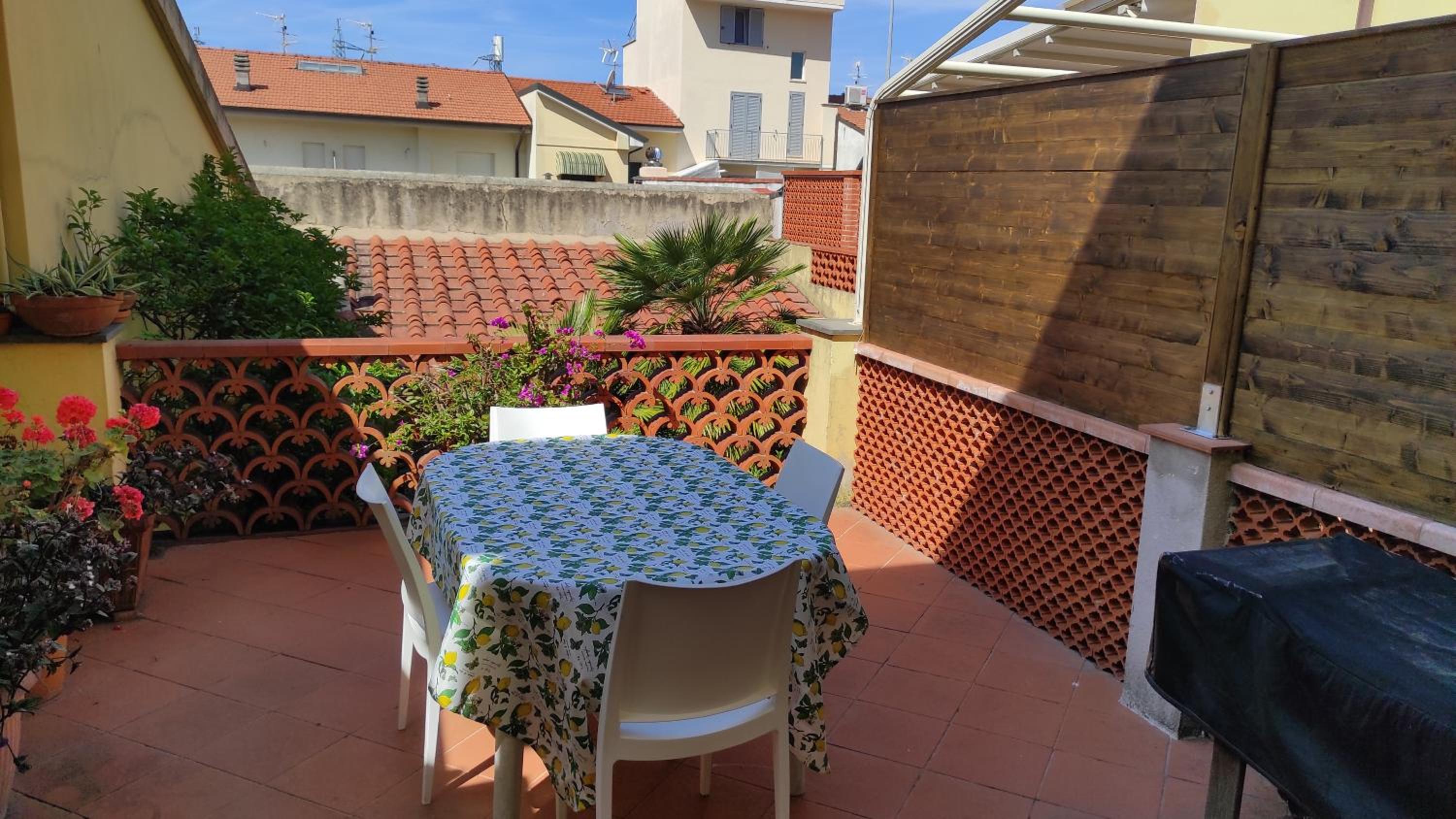 Hotel Sea Breeze - Image 1