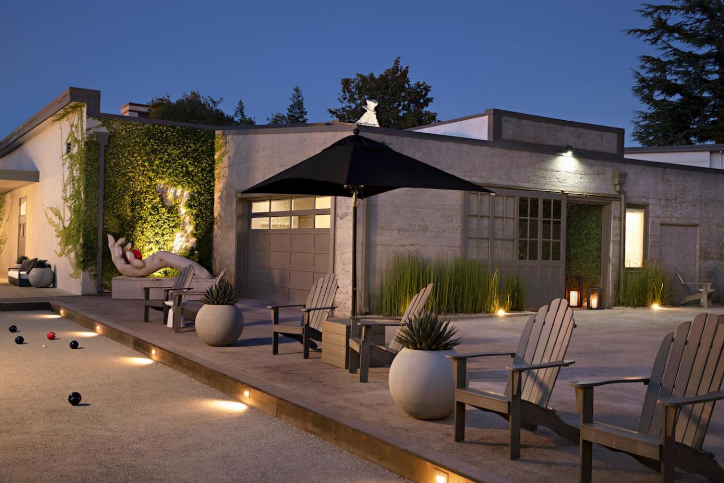 Maui Vacations - R Inn Napa - Property Image 21