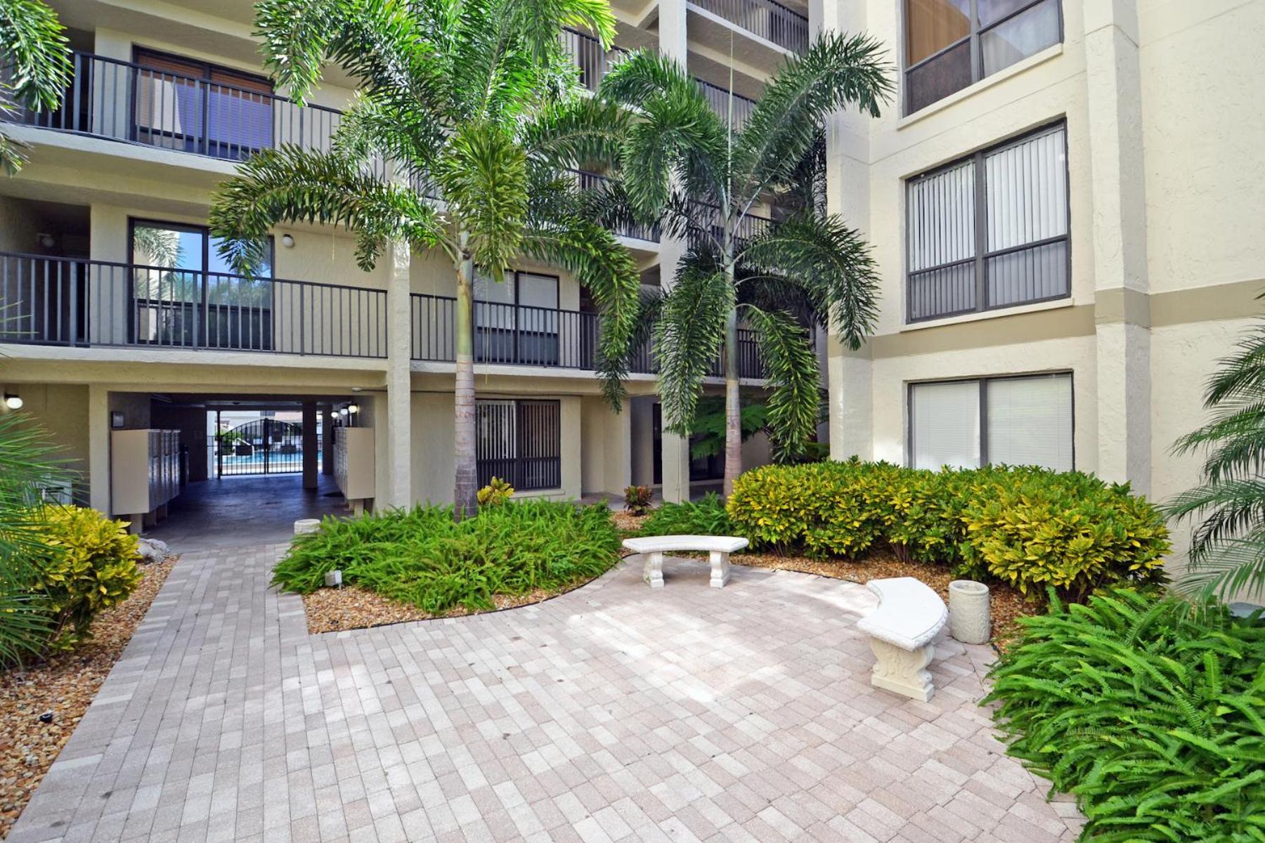NEW Updated Siesta Key Vacation Rental with Heated Pool Access - Property Image 22