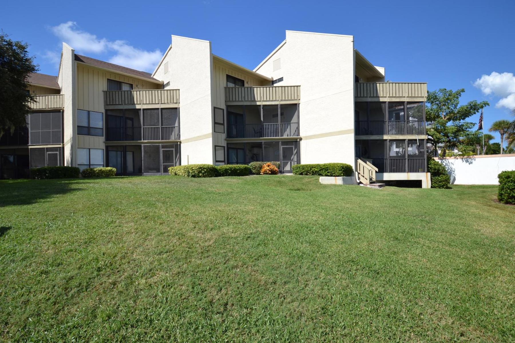 NEW Updated Siesta Key Vacation Rental with Heated Pool Access - Property Image 21