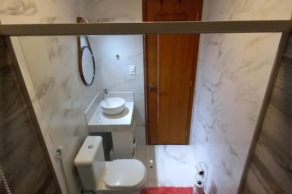 Casa COMPLETA-ÓTIMO WIFI-Espaço PET-TV Ilimitada-03 carros-Até10 pessoas