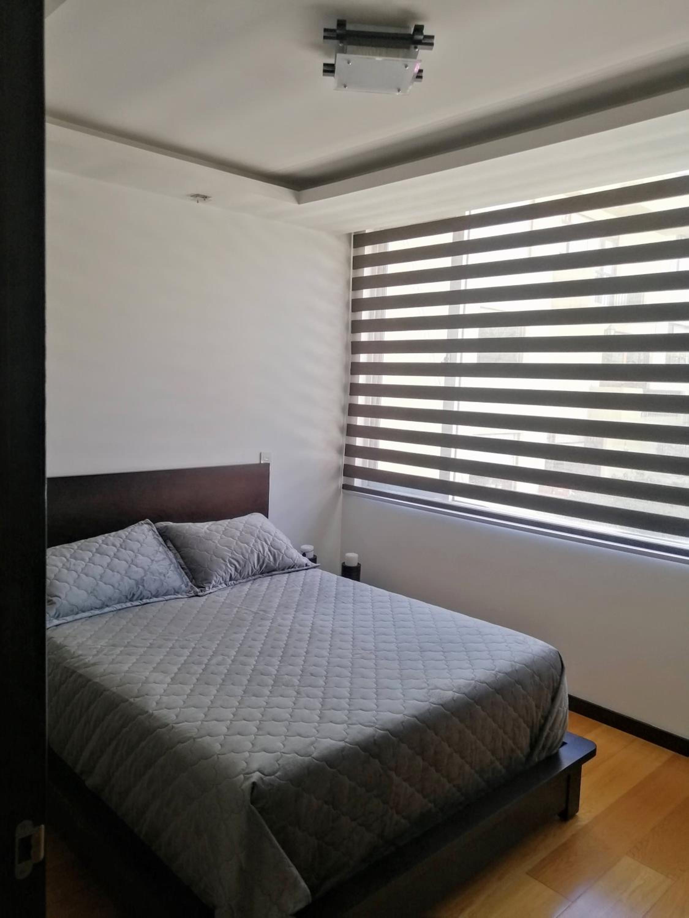 Suite amoblada en el sector del Quito moderno view 4