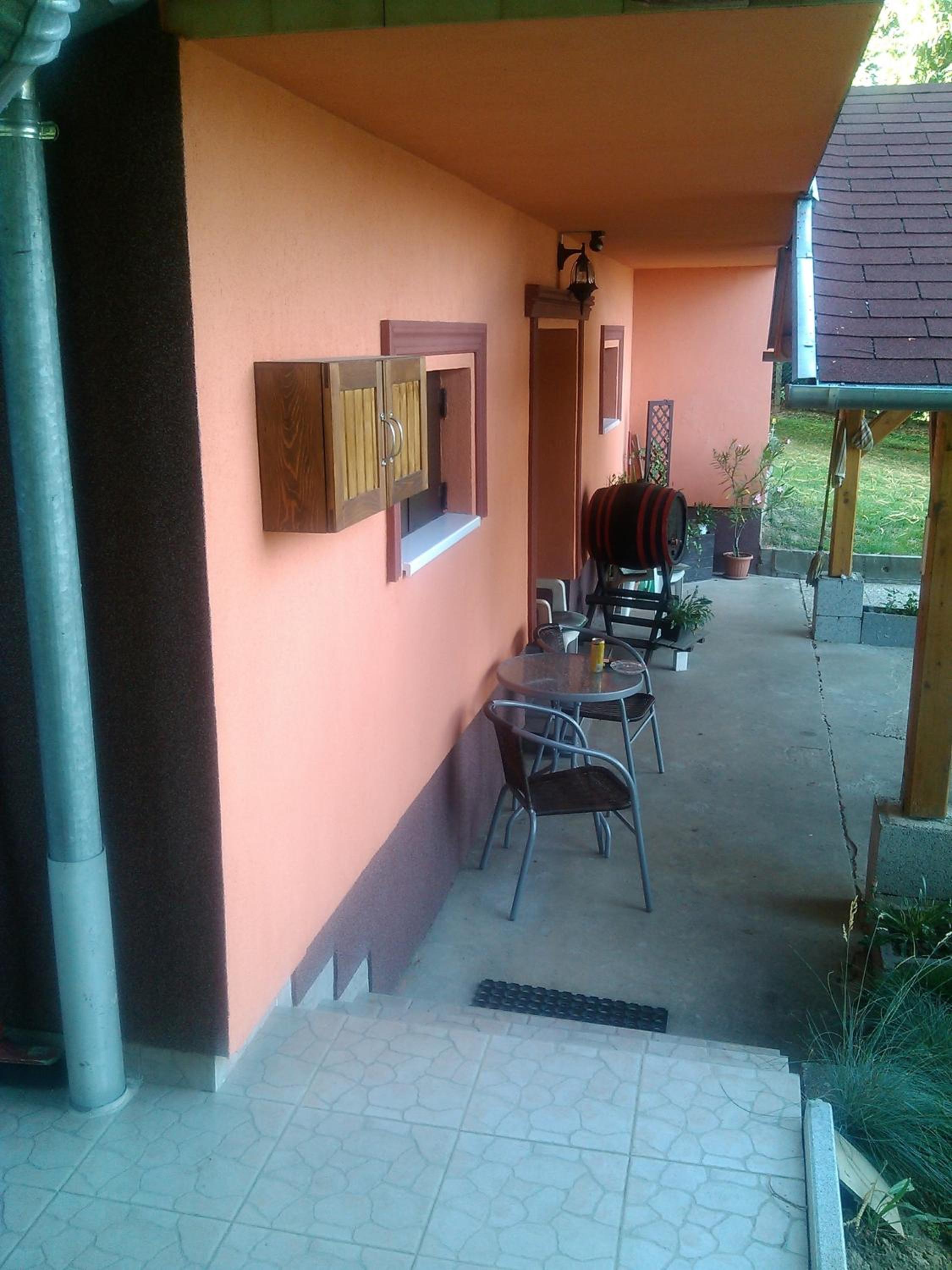 Ország Apartmanház