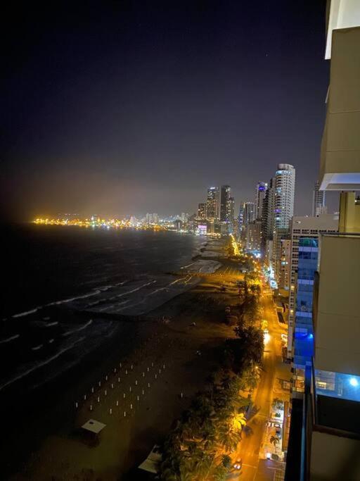Apartamento exclusivo frente al mar en Bocagrande view 2