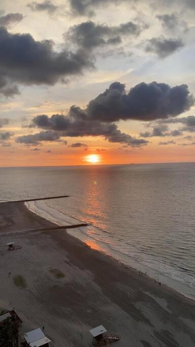 Apartamento exclusivo frente al mar en Bocagrande view 3