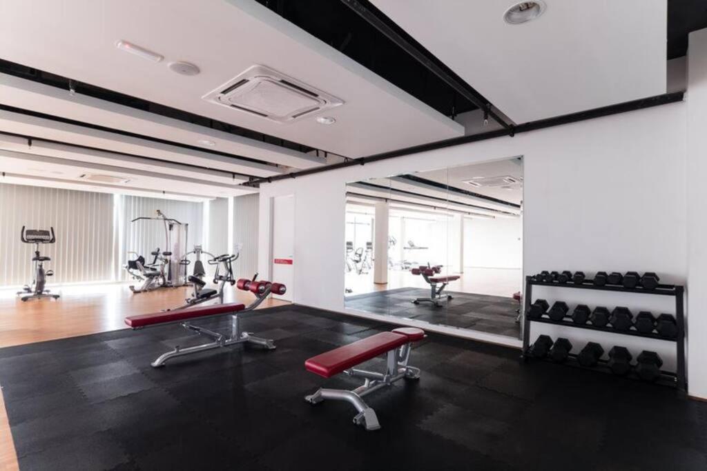 Mountain View 2 room KL East Mall 4pax NEW