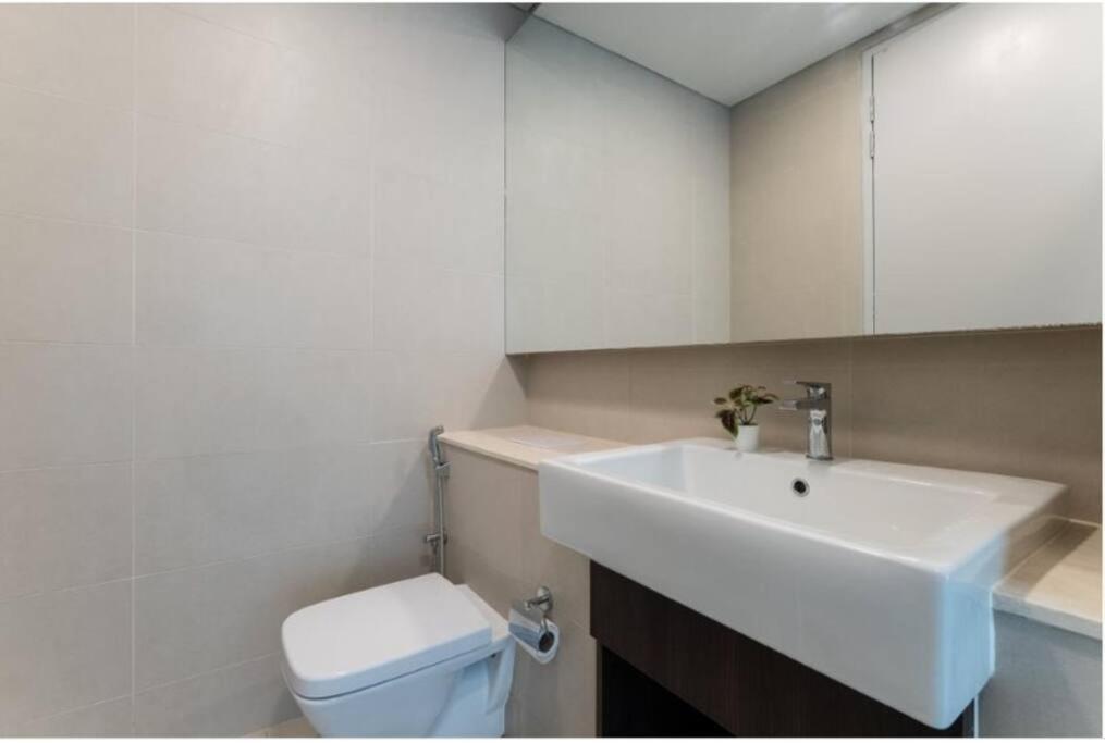 Mountain View 2 room KL East Mall 4pax NEW