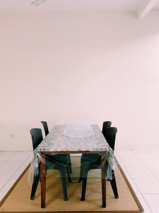 Spacious cozy Lakeville homestay 4 bedrooms all with AirCond photo 2