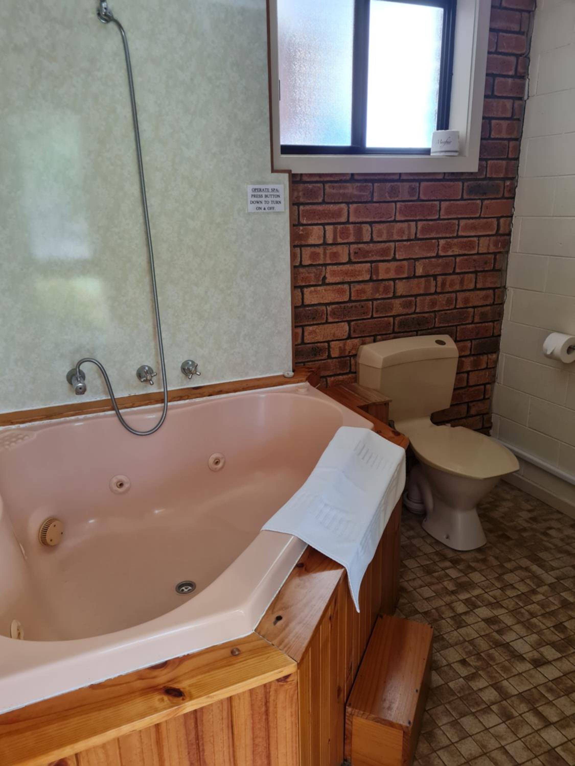 Toora Lodge Motel