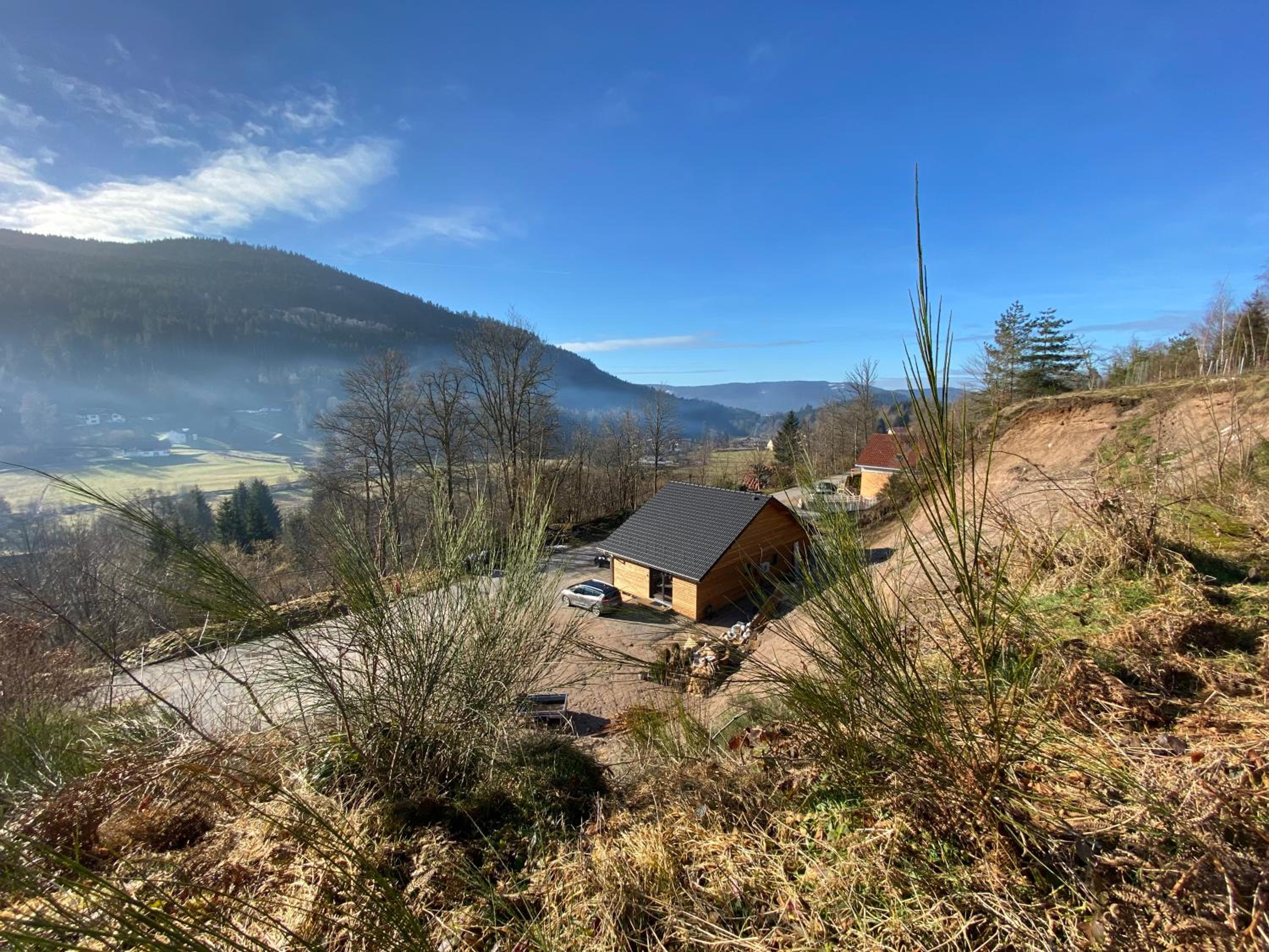 Les Chalets des Capucines & Jacuzzi privatif view 4