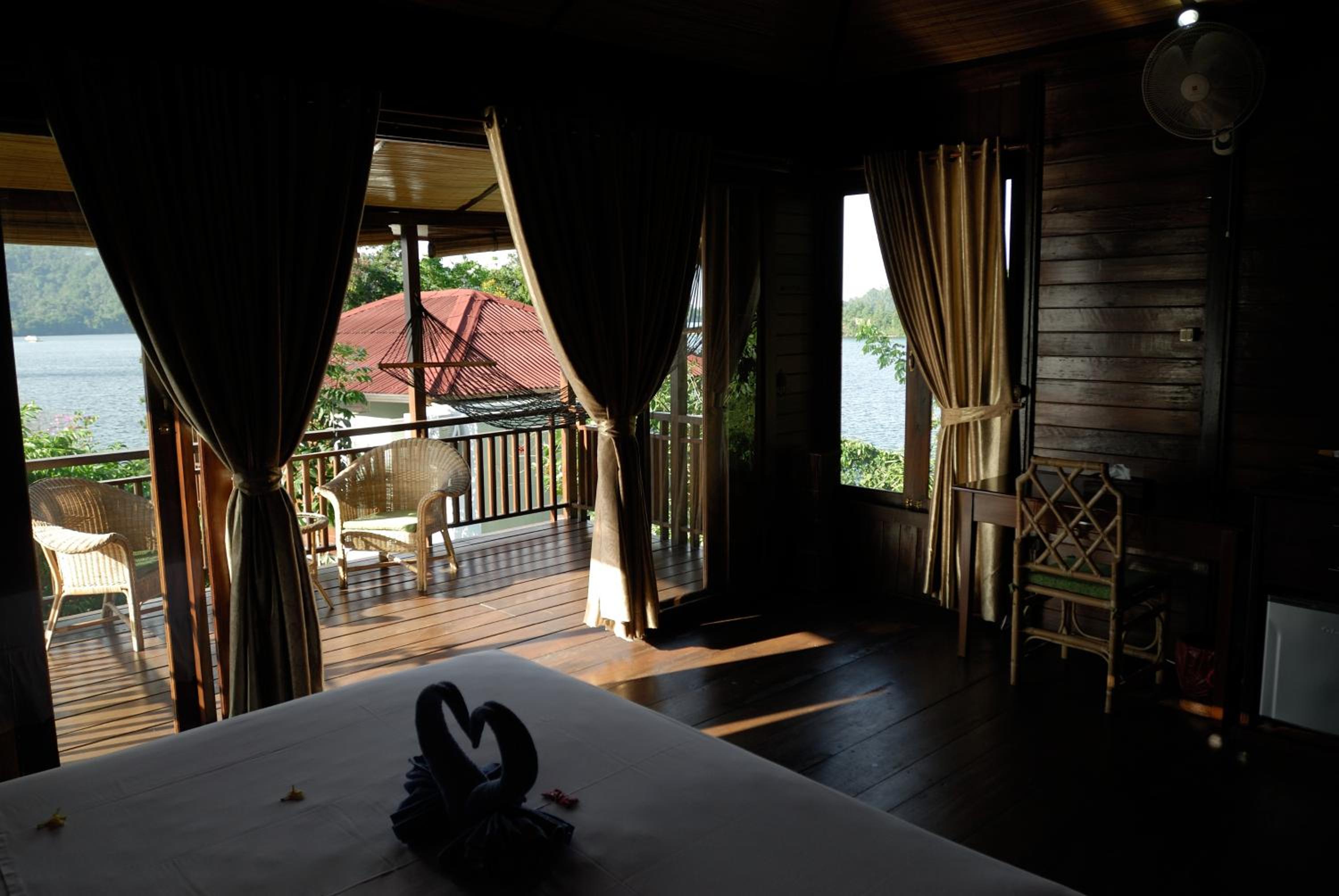 Bastianos Lembeh Dive Resort