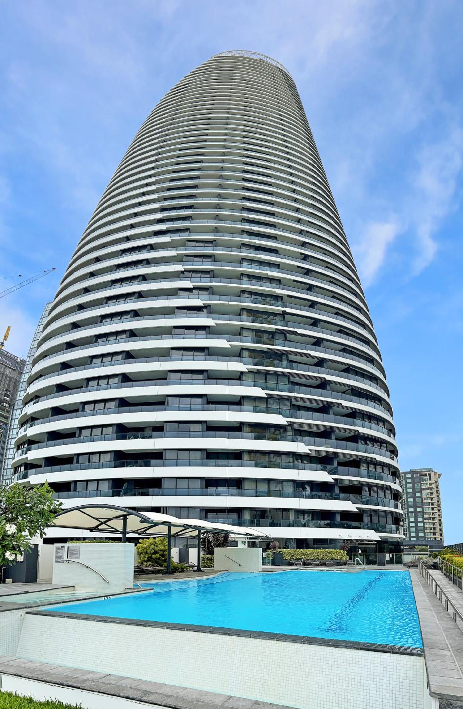 Oracle Broadbeach Tower 1 Lvl 20 Free parking - GC Getaways