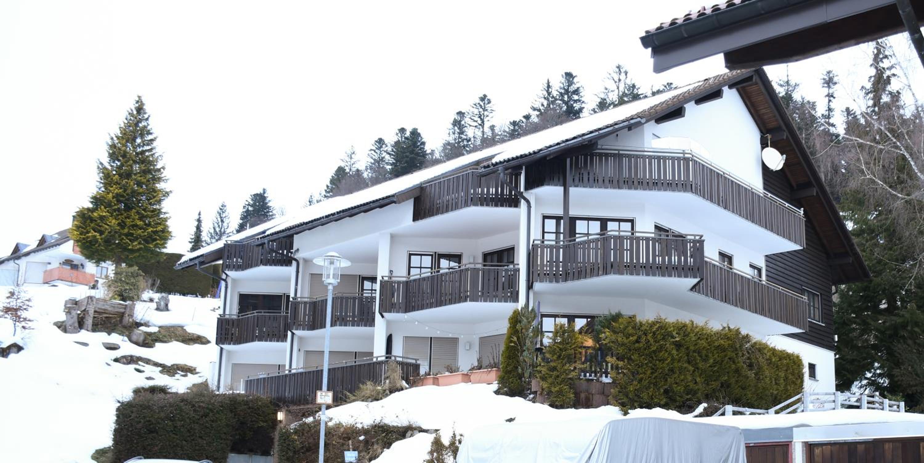 Fewo Zeus mit großer eingezäunter Terrasse