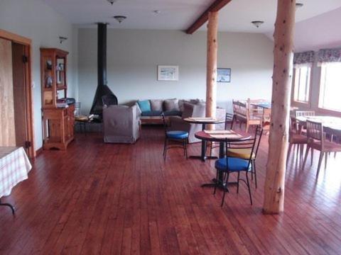 Wildberry Country Lodge B&B