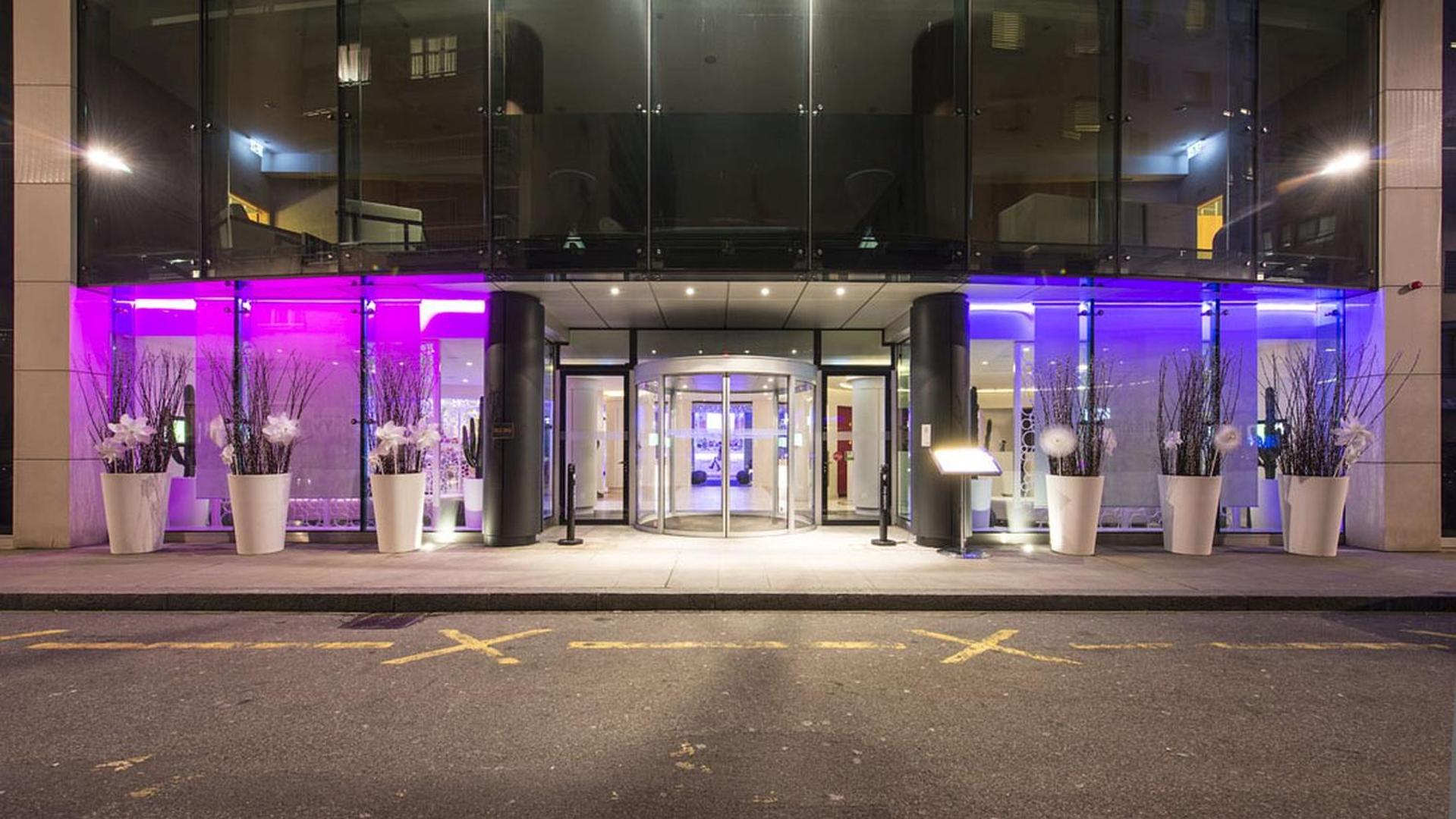 Hotel N’vY Manotel - Image 1