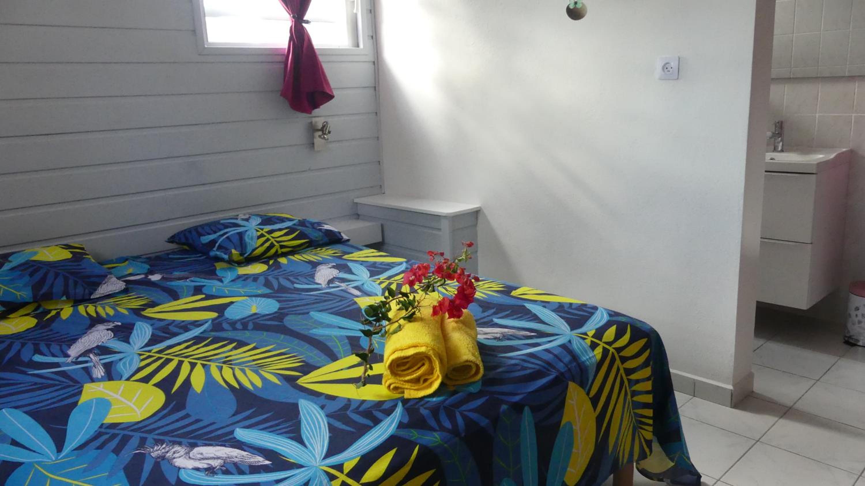 Photo 6