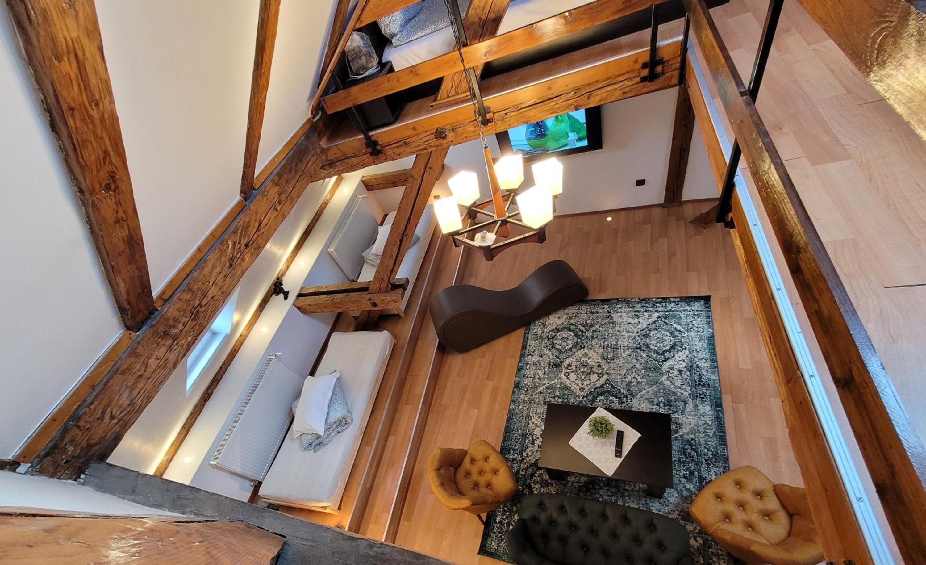 Main Square Apartments & More