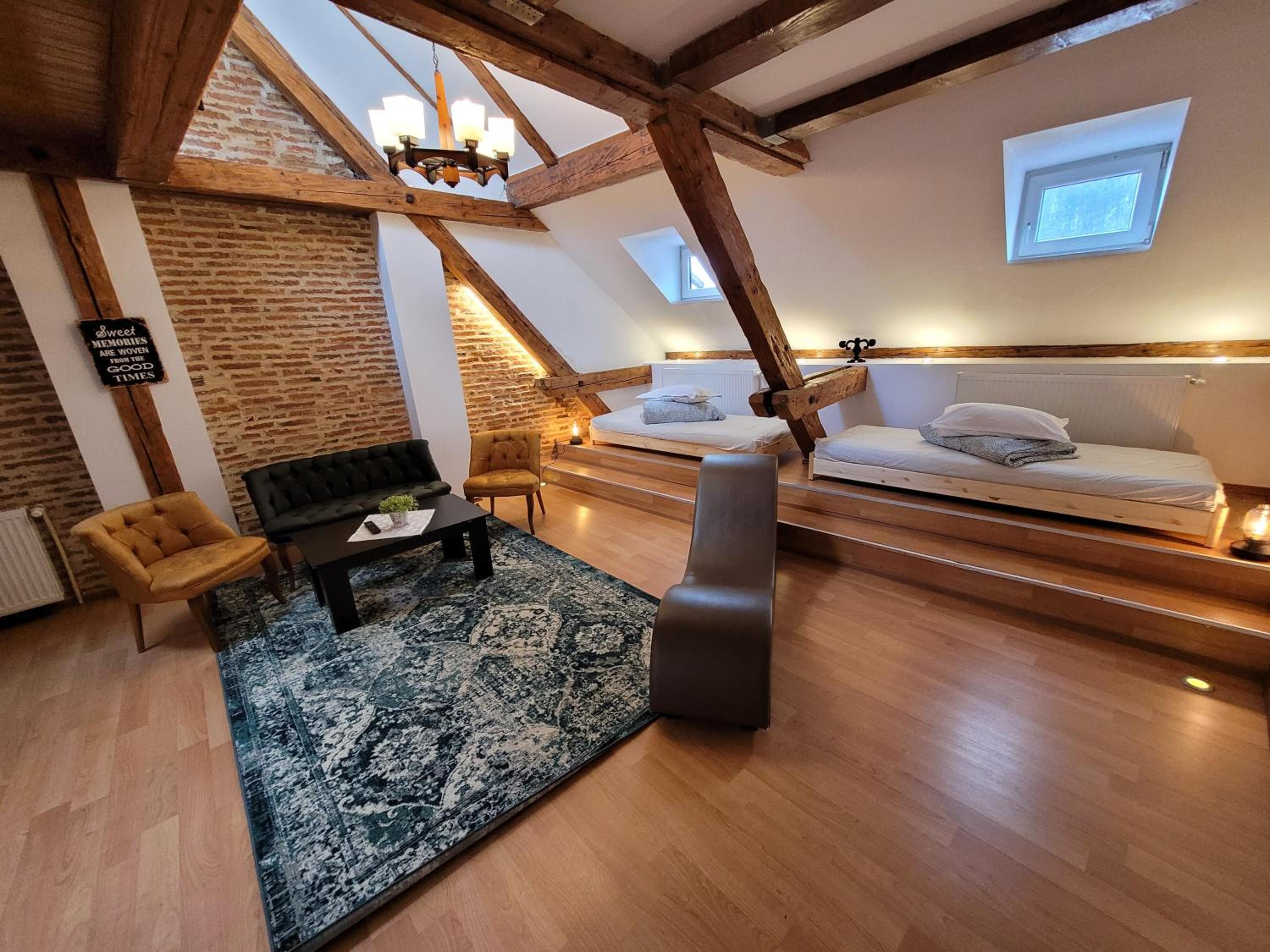 Main Square Apartments & More